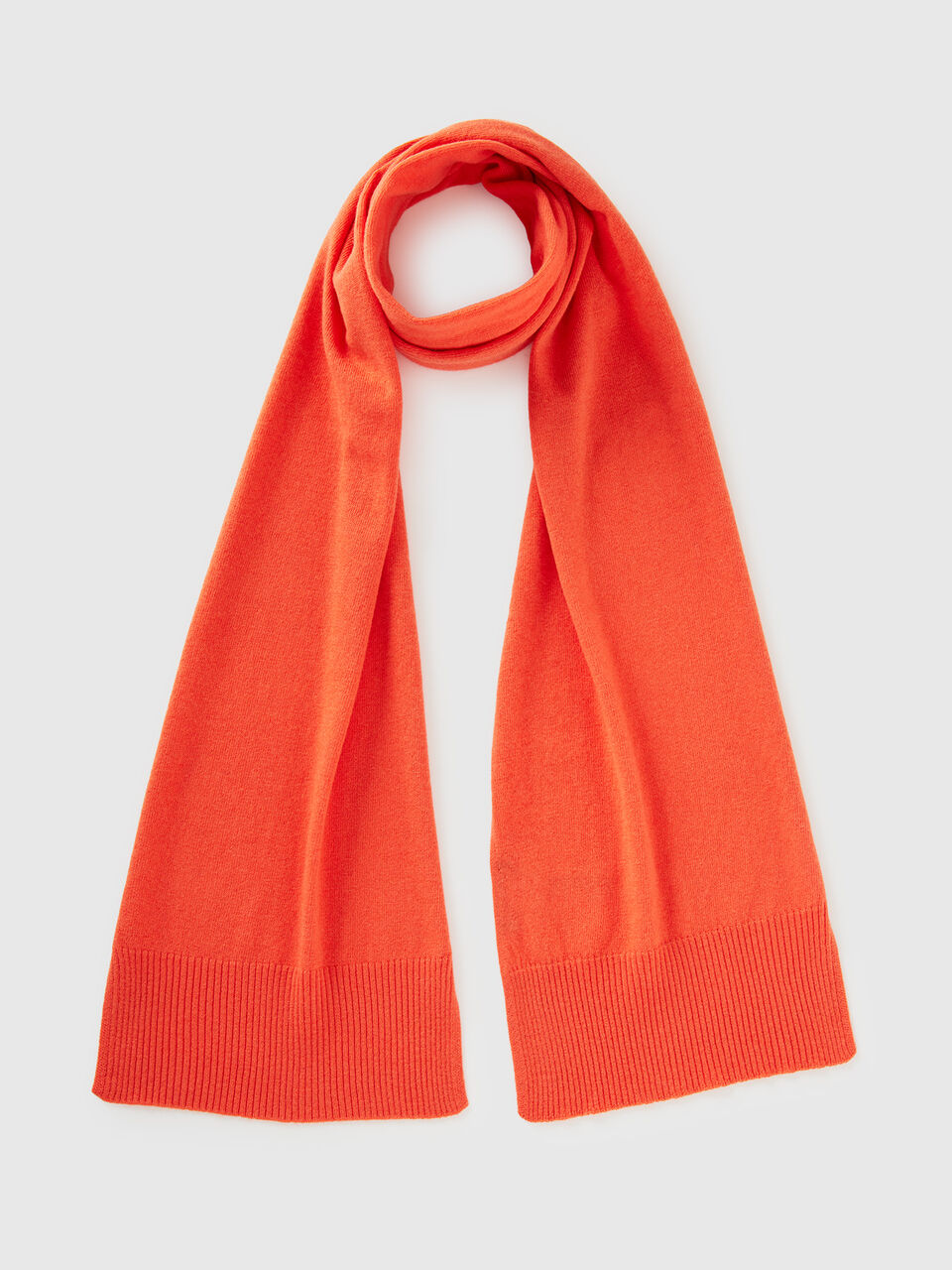 KNITTED SCARF Mujer image number 1