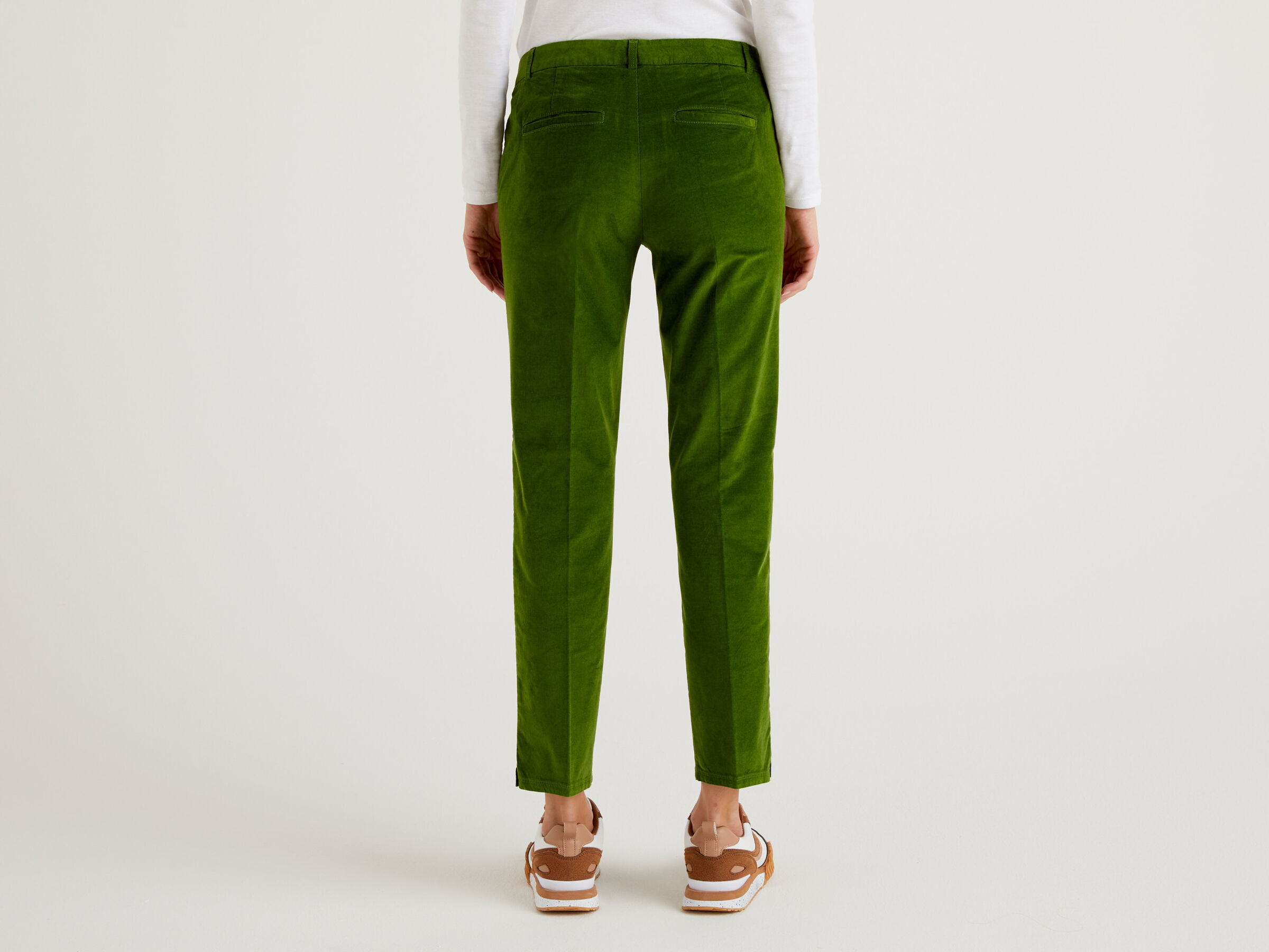 ucb chinos