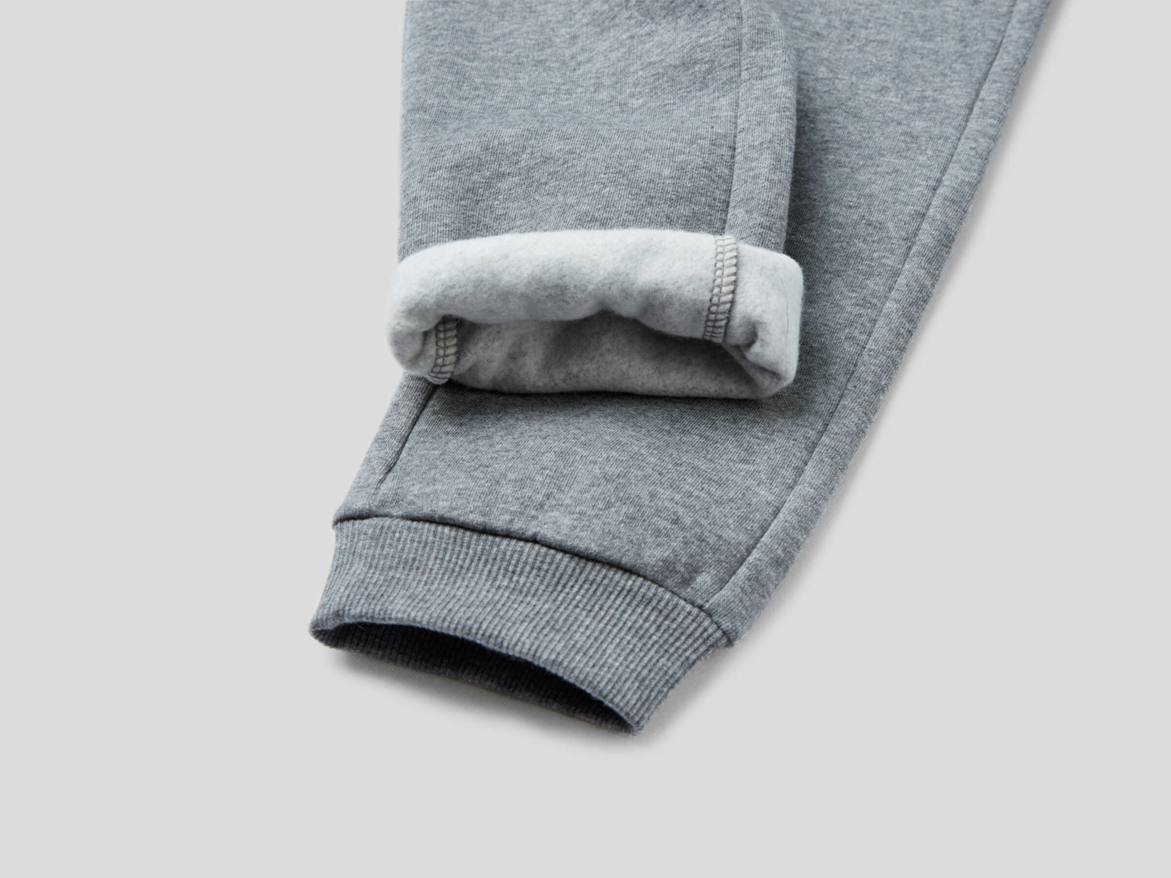 Solid colored sweatpants image number null