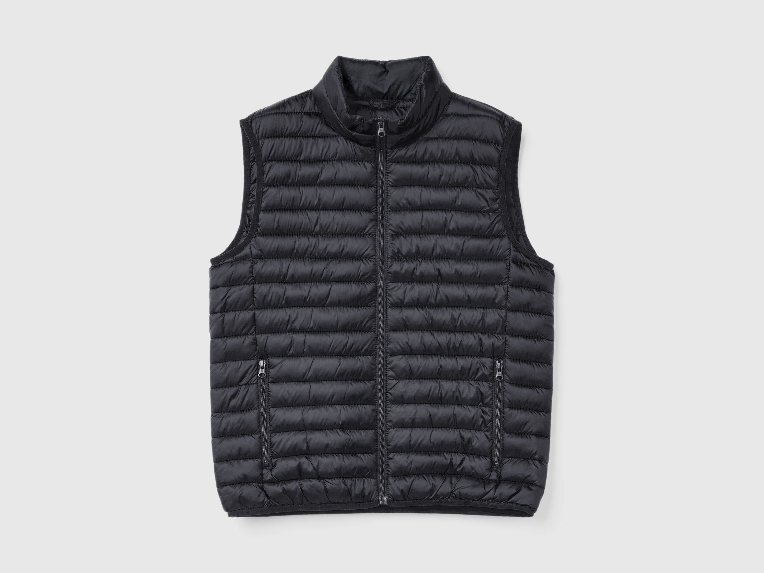 Sleeveless puffer jacket with recycled wadding Black Benetton