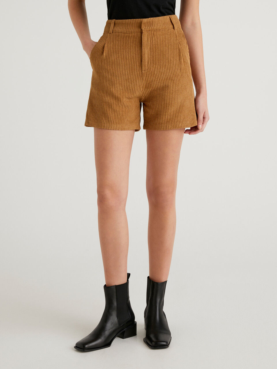 Shorts Mujer y Bermudas Nueva Colecci n 2024 Benetton