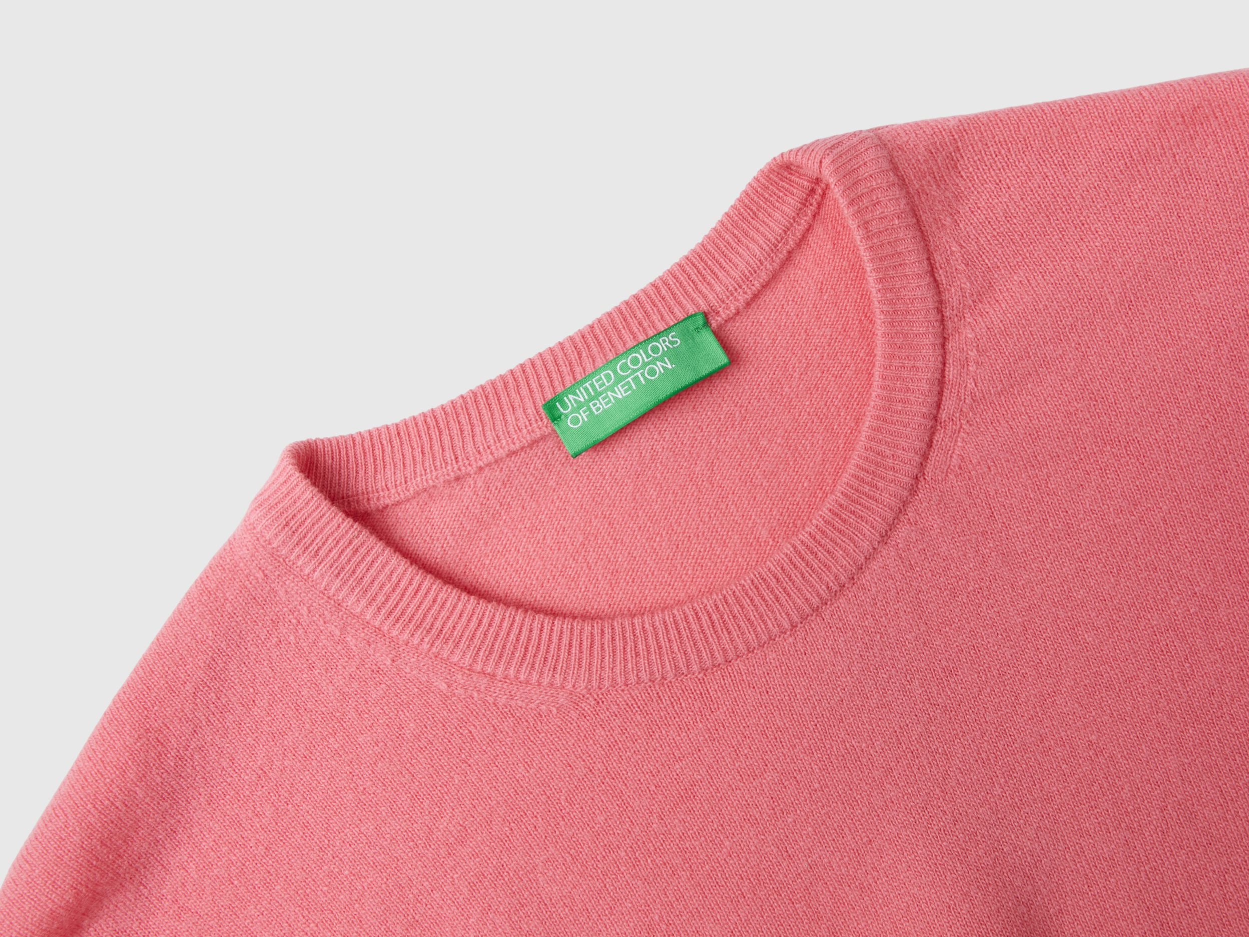 Mens salmon top sweatshirt