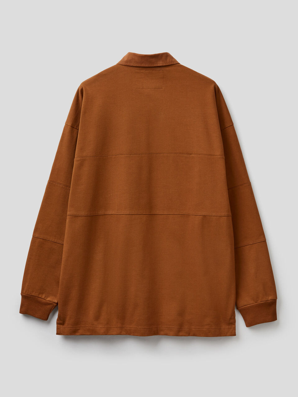 Polo unisex con texto Ghali bordado image number 2