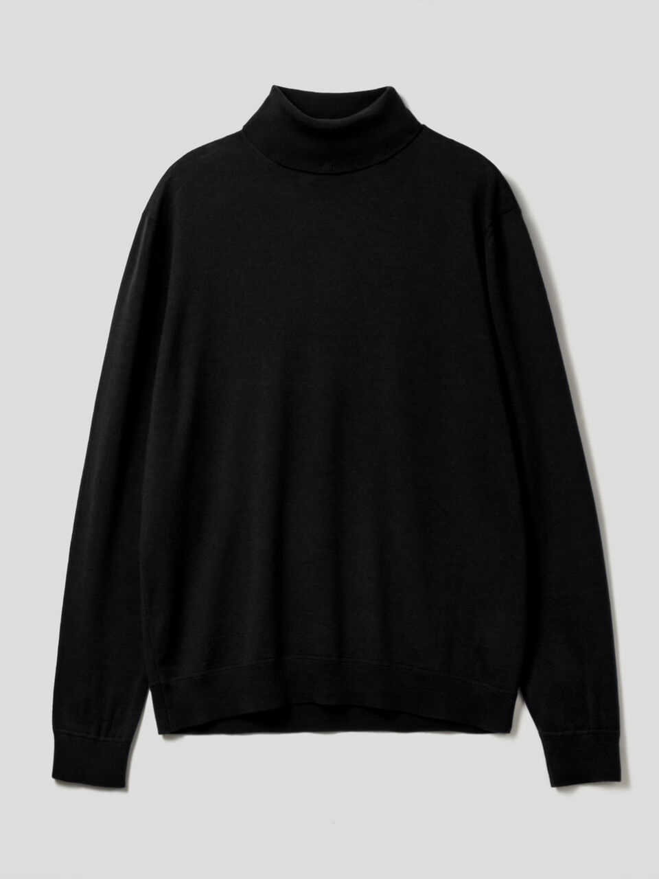 Turtleneck in pure virgin wool image number 1