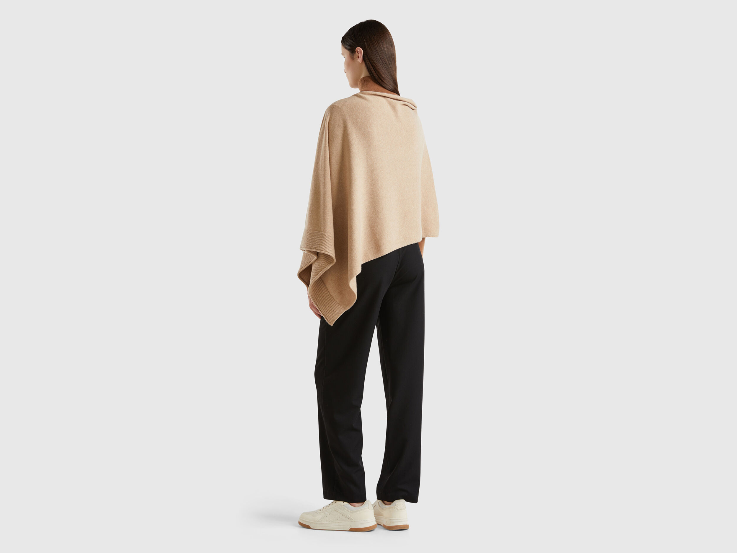 新品同様 Cashmere blend poncho - Beige | Benetton テーブル・チェア・ハンモック