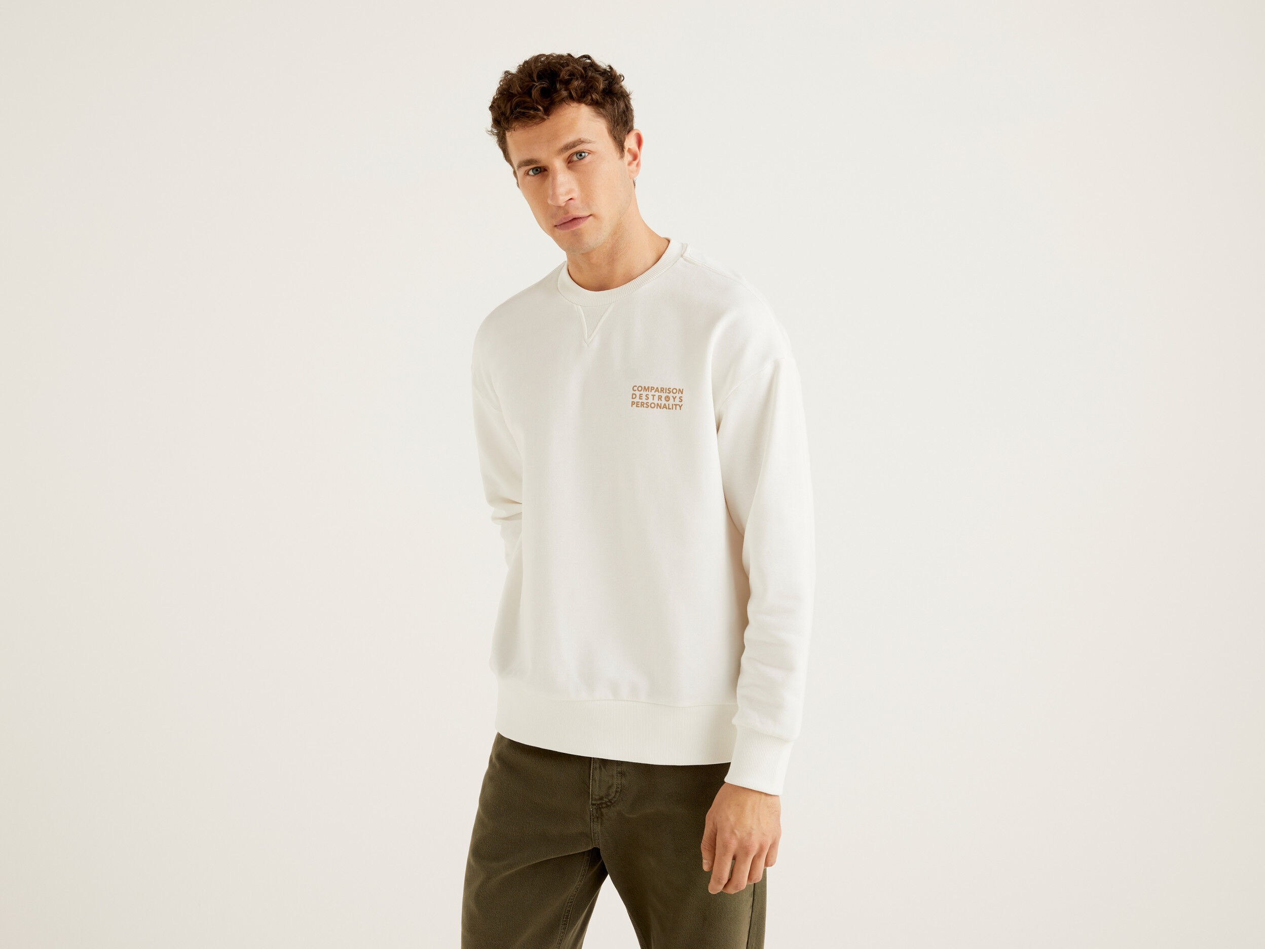 Cream colored 2025 sweatshirt