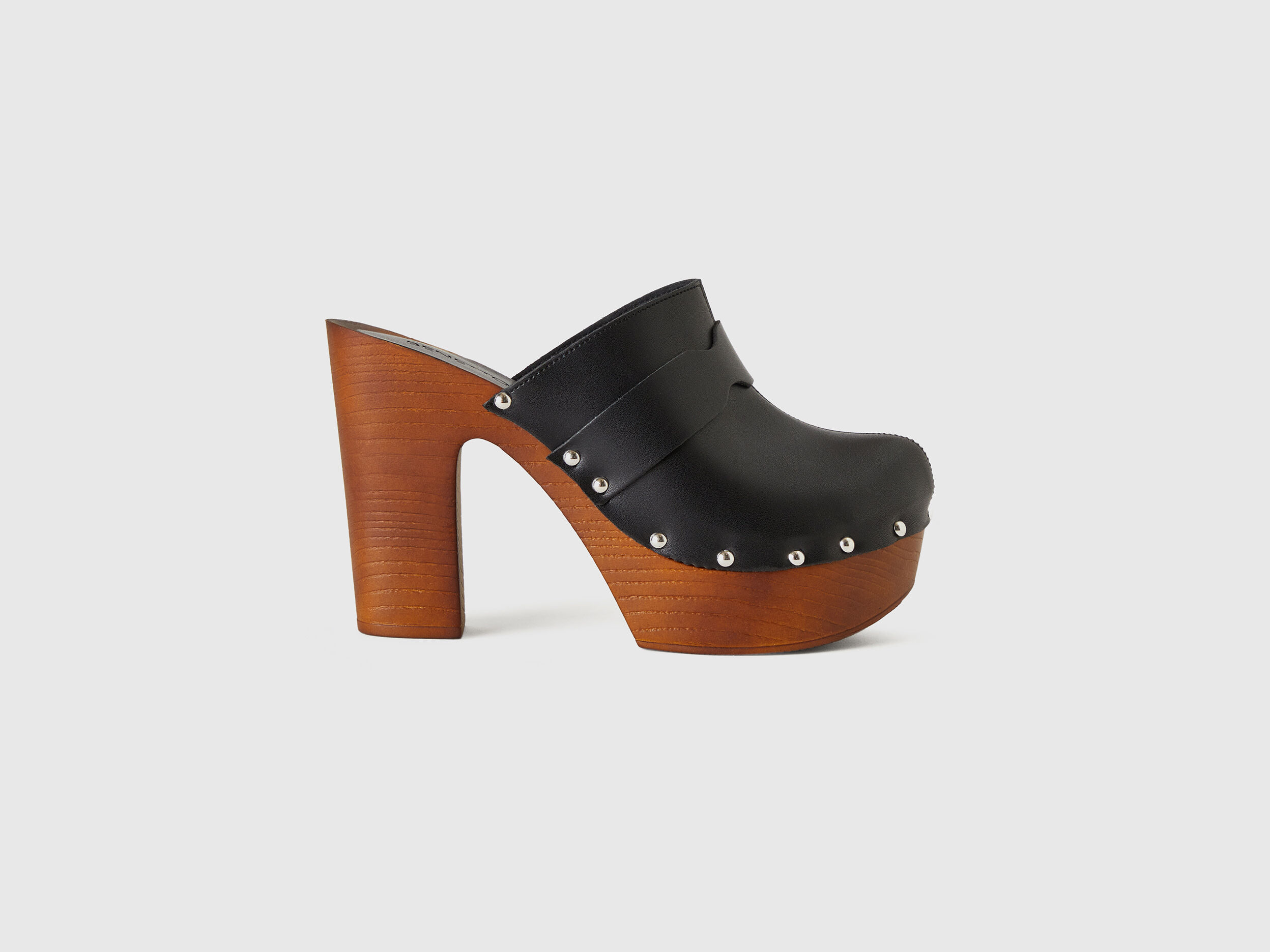 Black clogs with heel and studs Black Benetton