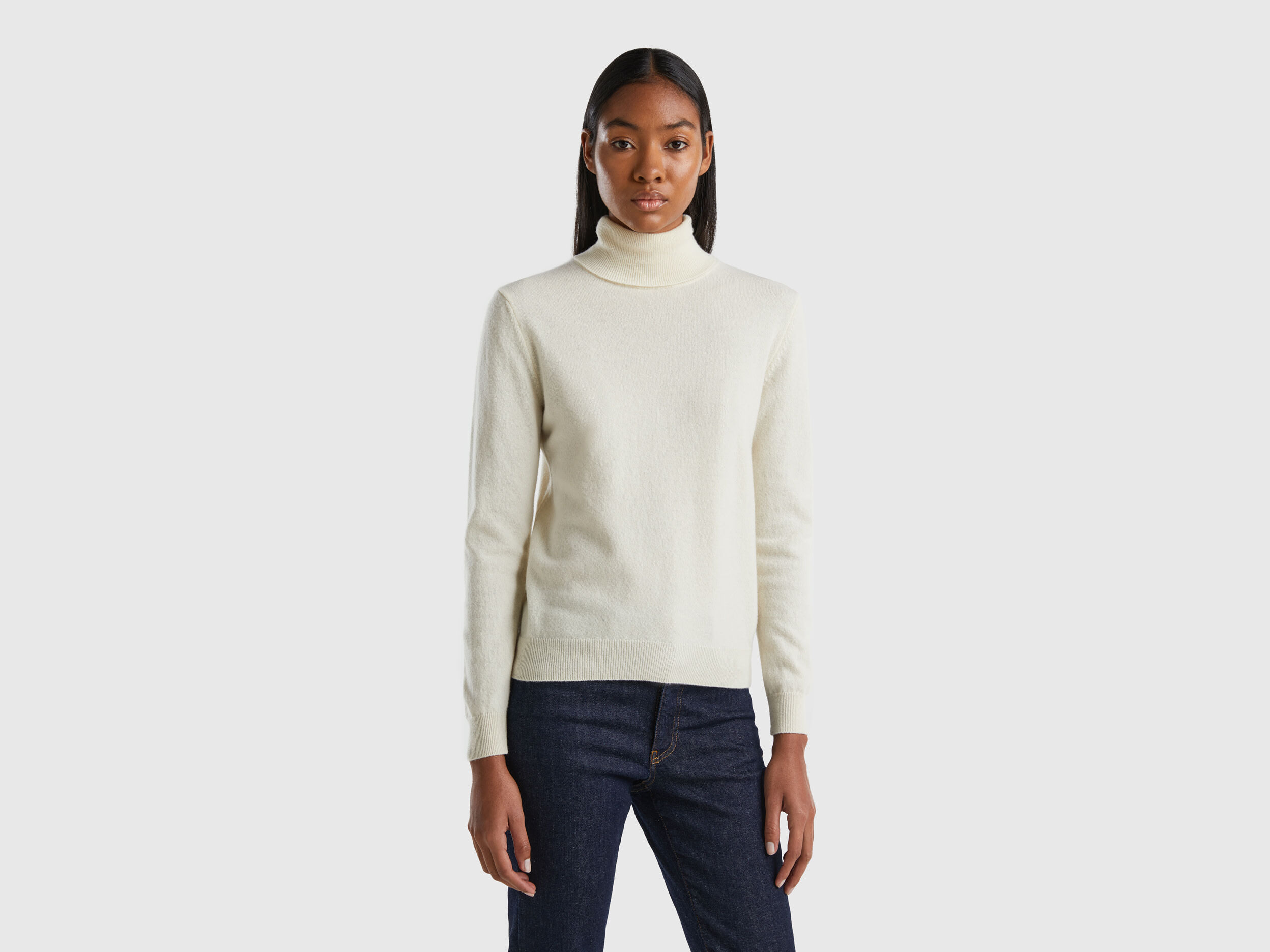 Cream turtleneck sweater in pure Merino wool Creamy White Benetton