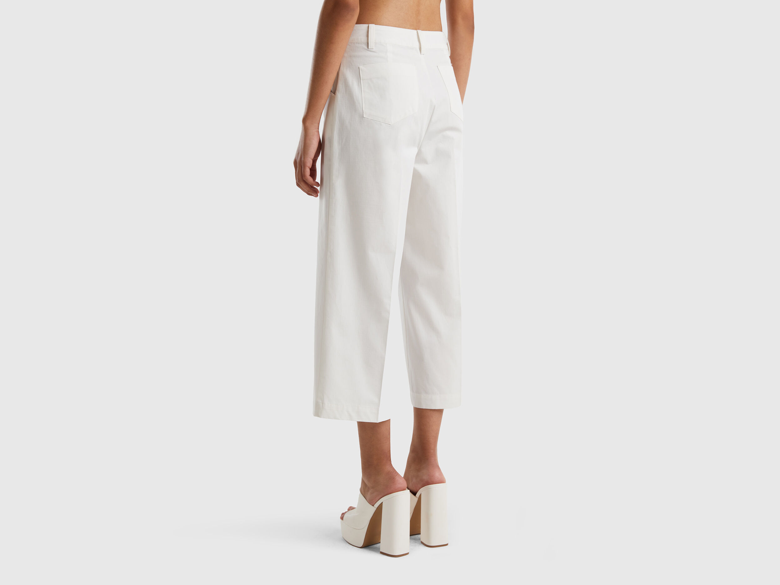 100 cotton cropped trousers Creamy White Benetton