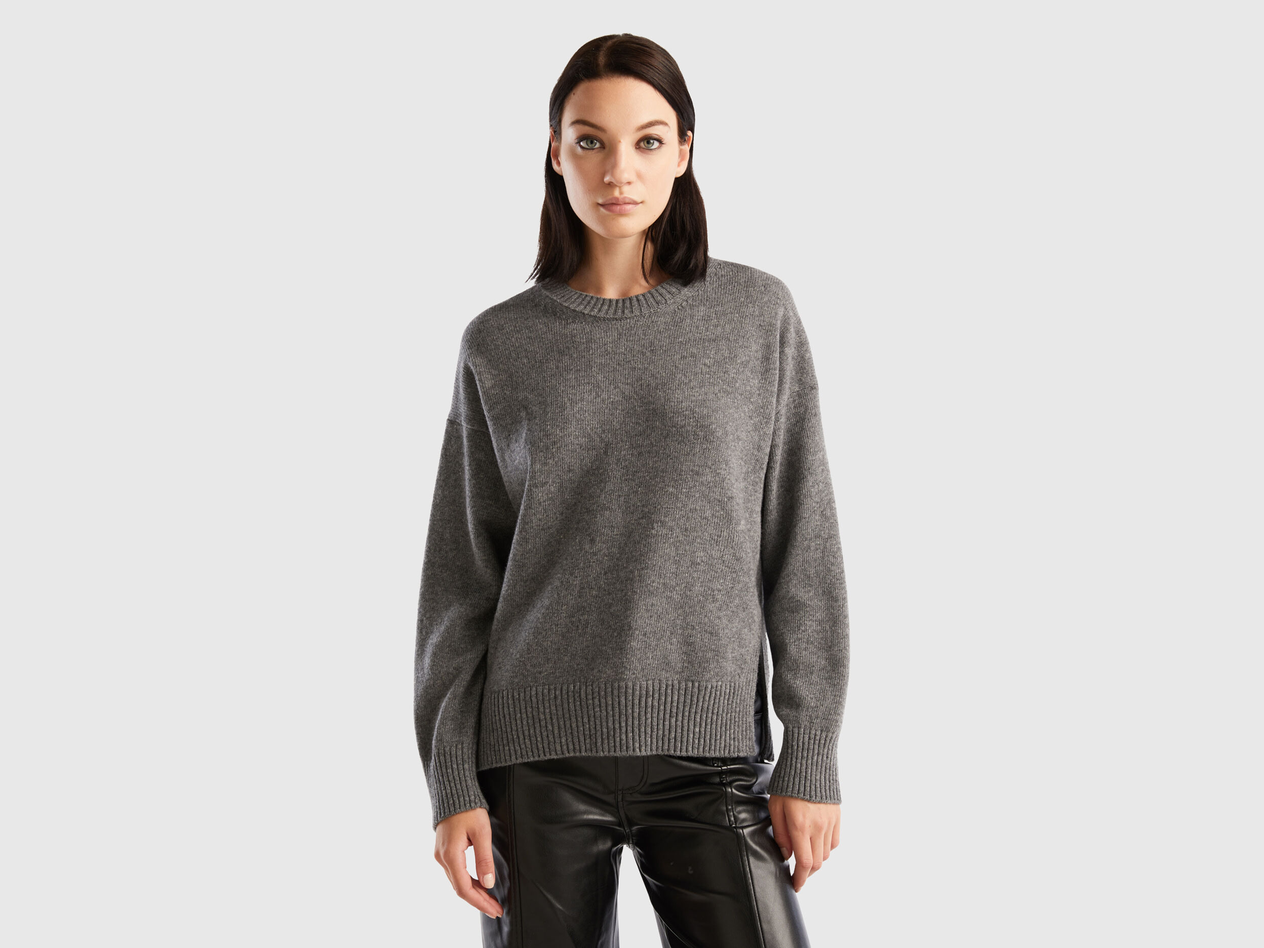 Boxy fit sweater in wool blend Dark Gray Benetton
