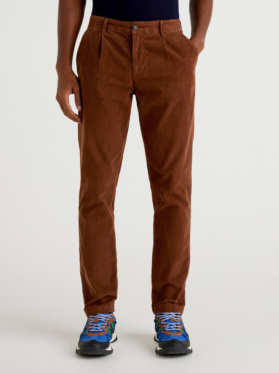 United Colors of Benetton Casual Trousers  Buy United Colors of Benetton  Men Grey Solid Slim Fit Casual Trouser Online  Nykaa Fashion