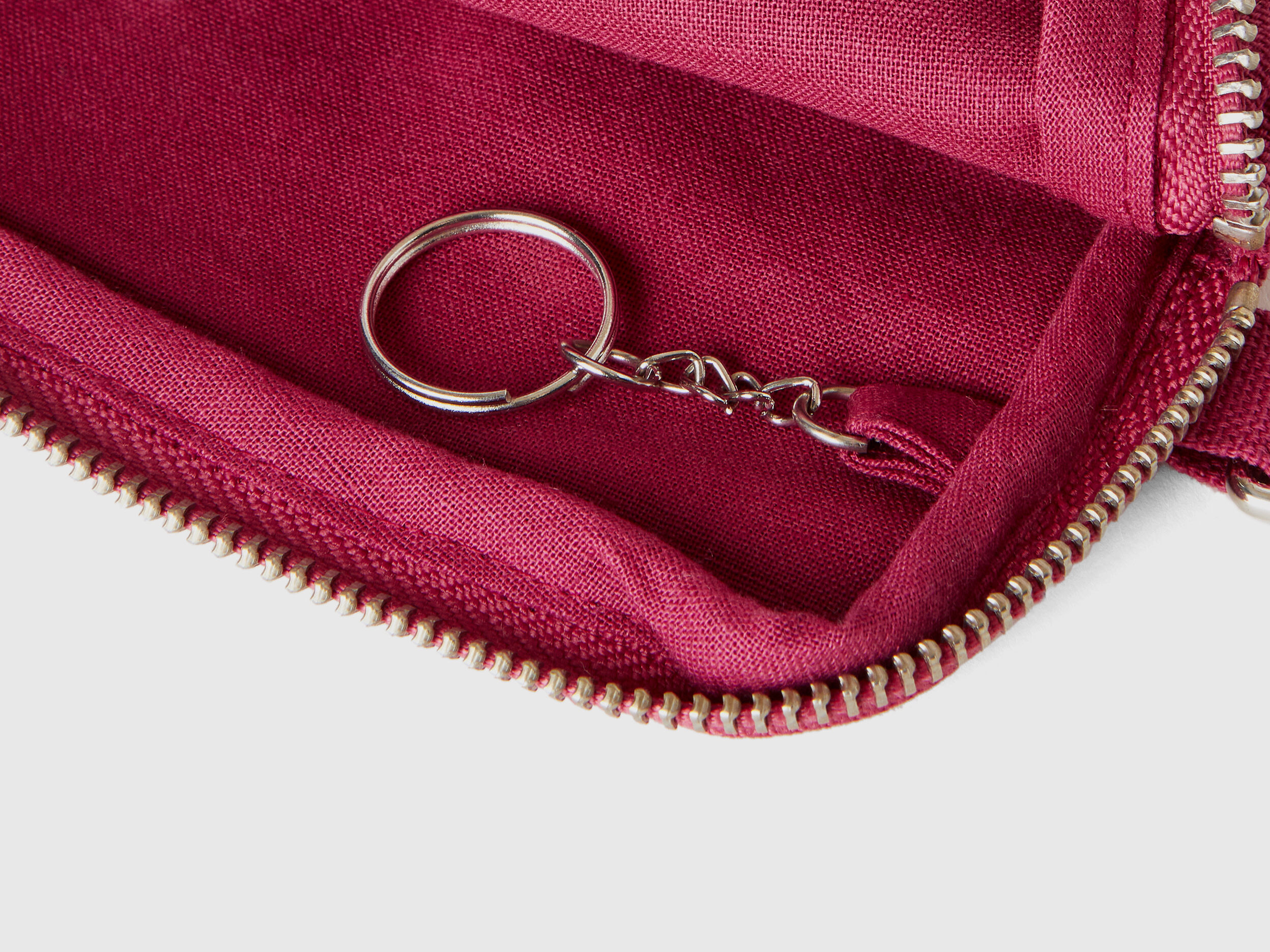 Burgundy keychain and coin purse Burgundy Benetton