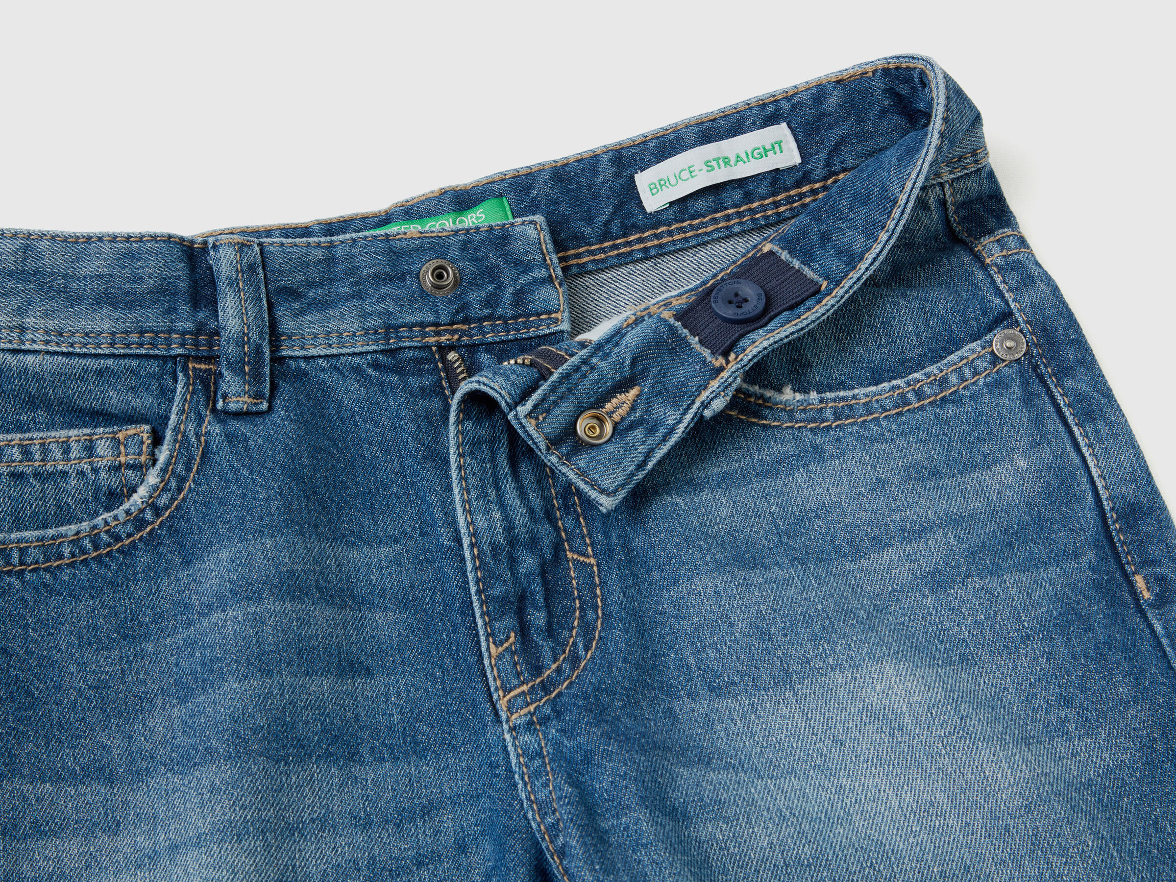 Straight leg jeans image number 3