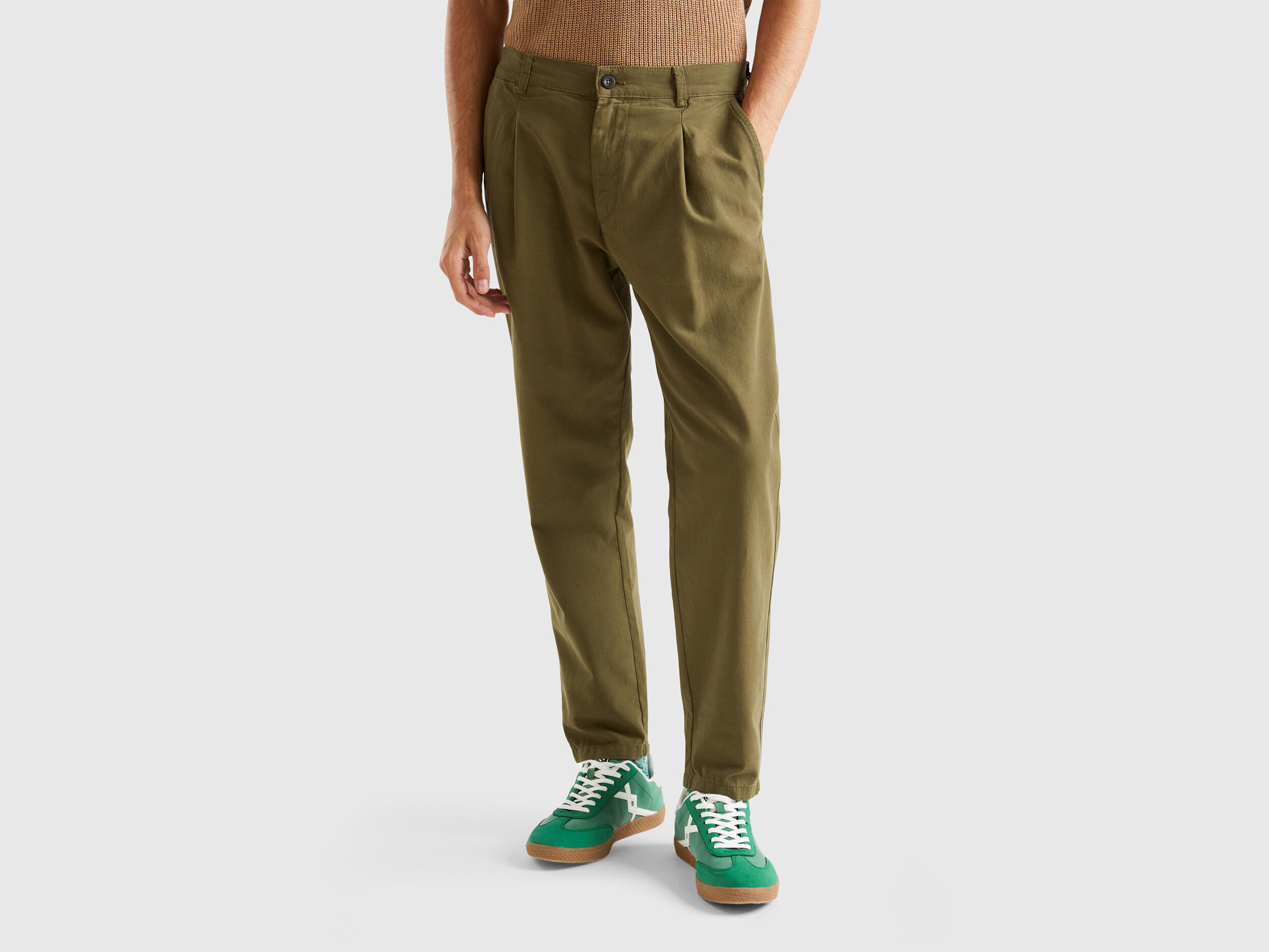 Carrot fit chinos store