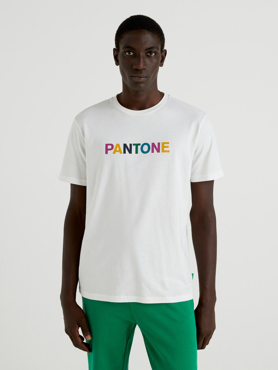 Pantone t outlet
