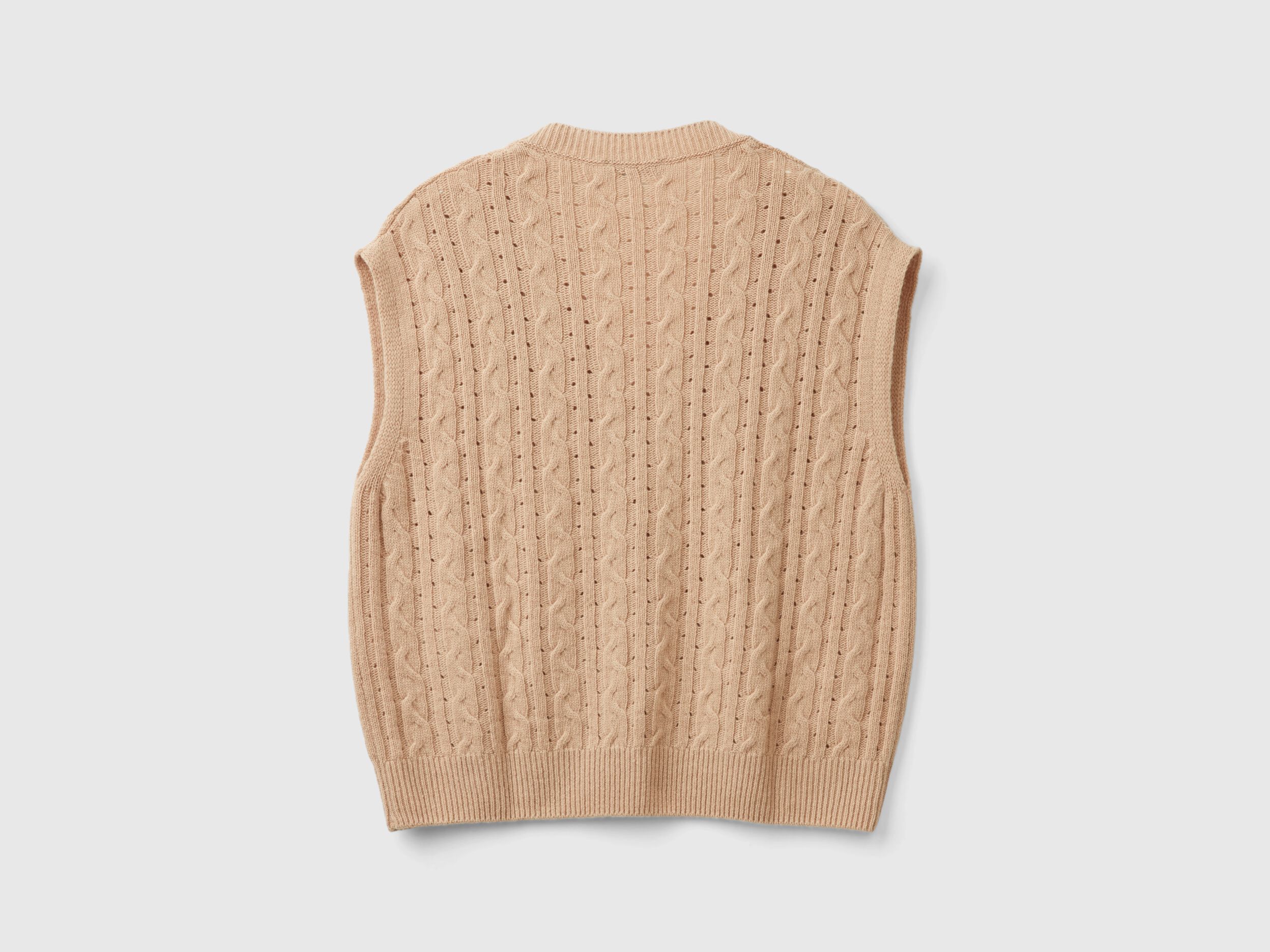 Boxy fit vest with cable knit and perforations - Camel | Benetton