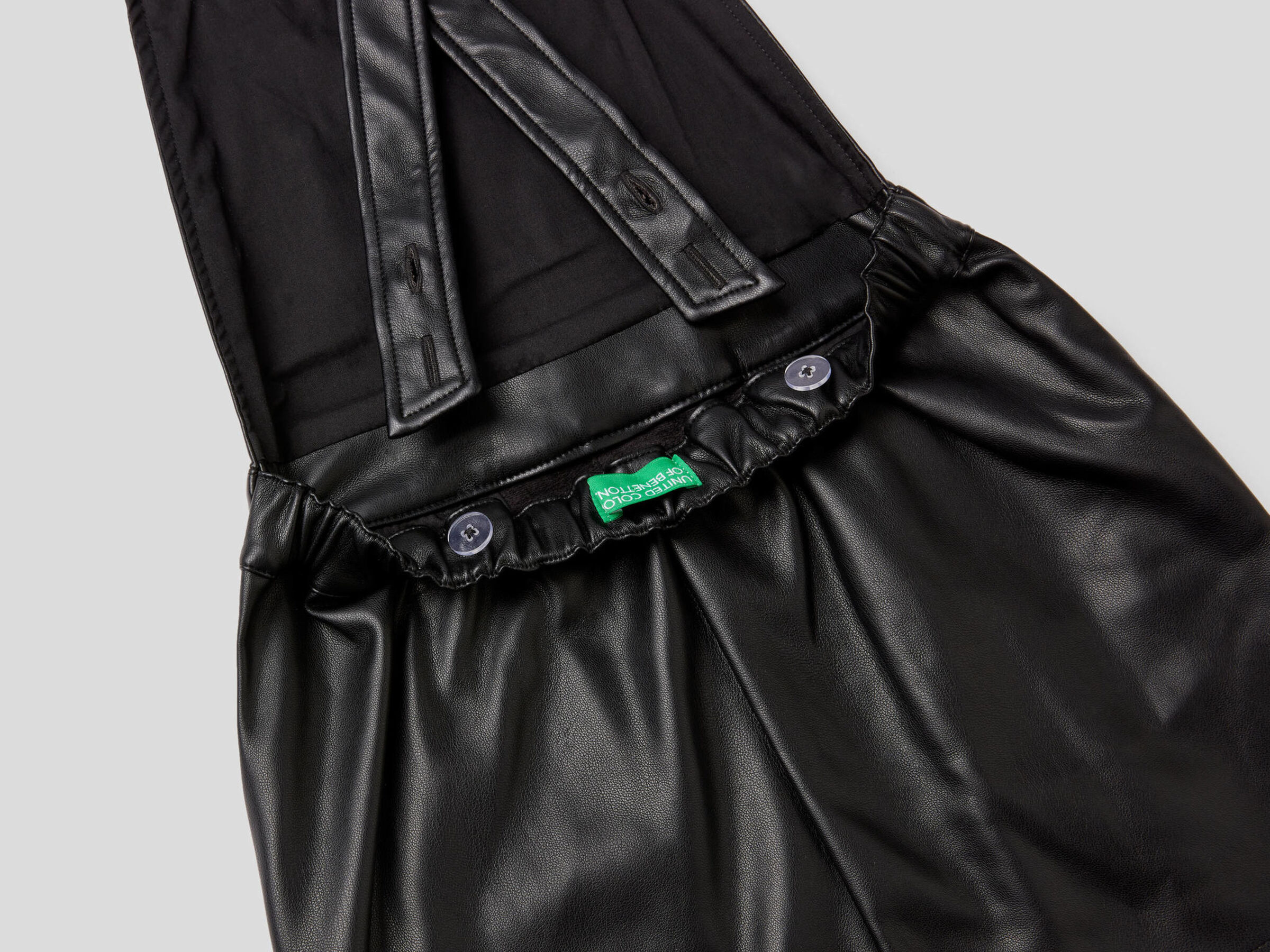 Overall skirt in imitation leather fabric image number null