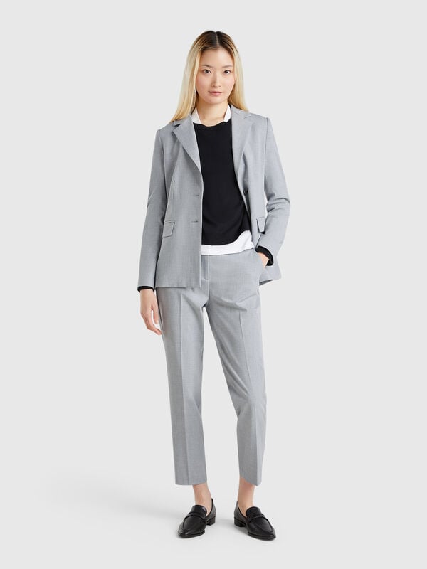 Pantalón fluido slim fit Mujer