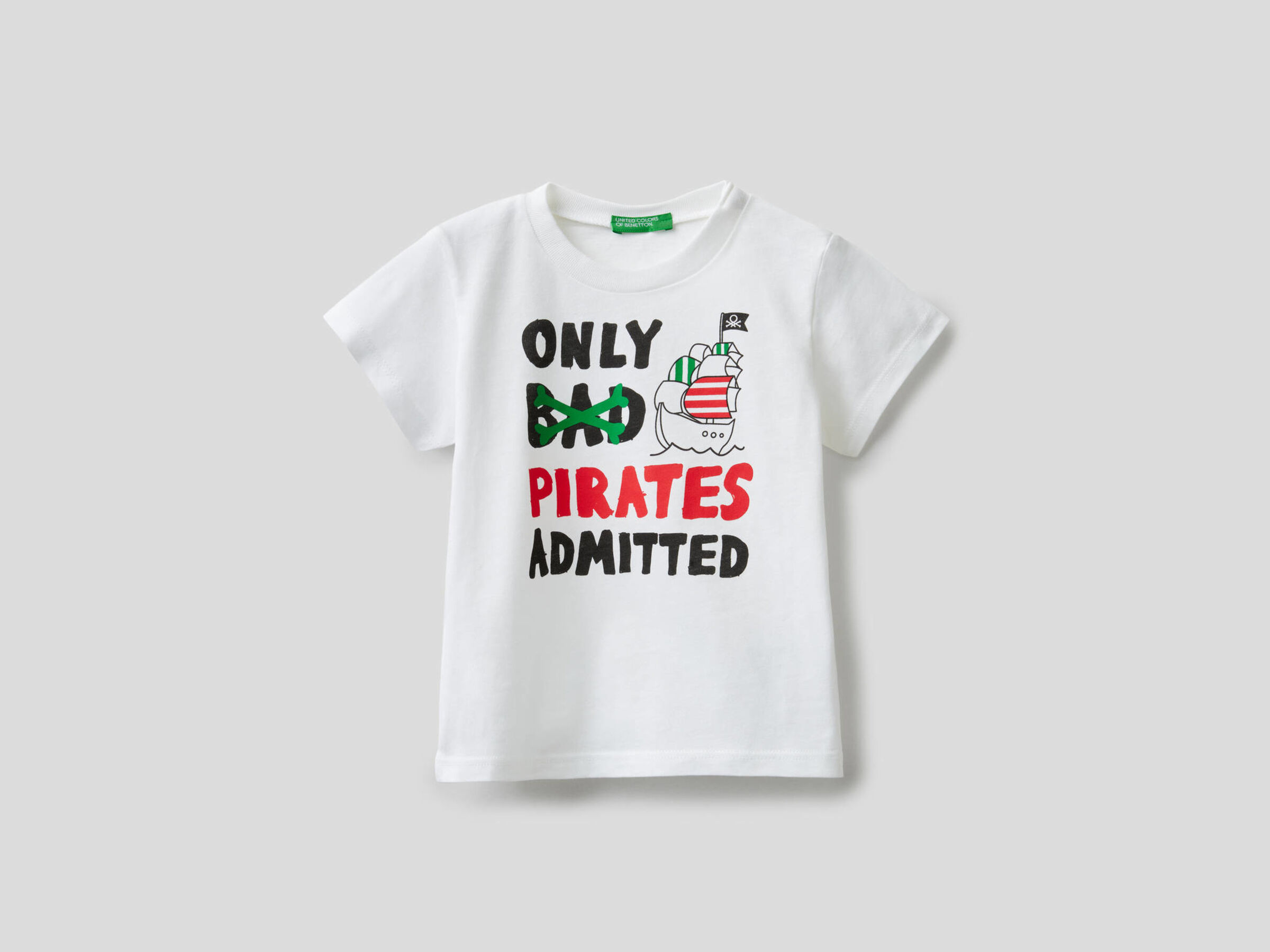 Cotton t-shirt with pirate print image number null