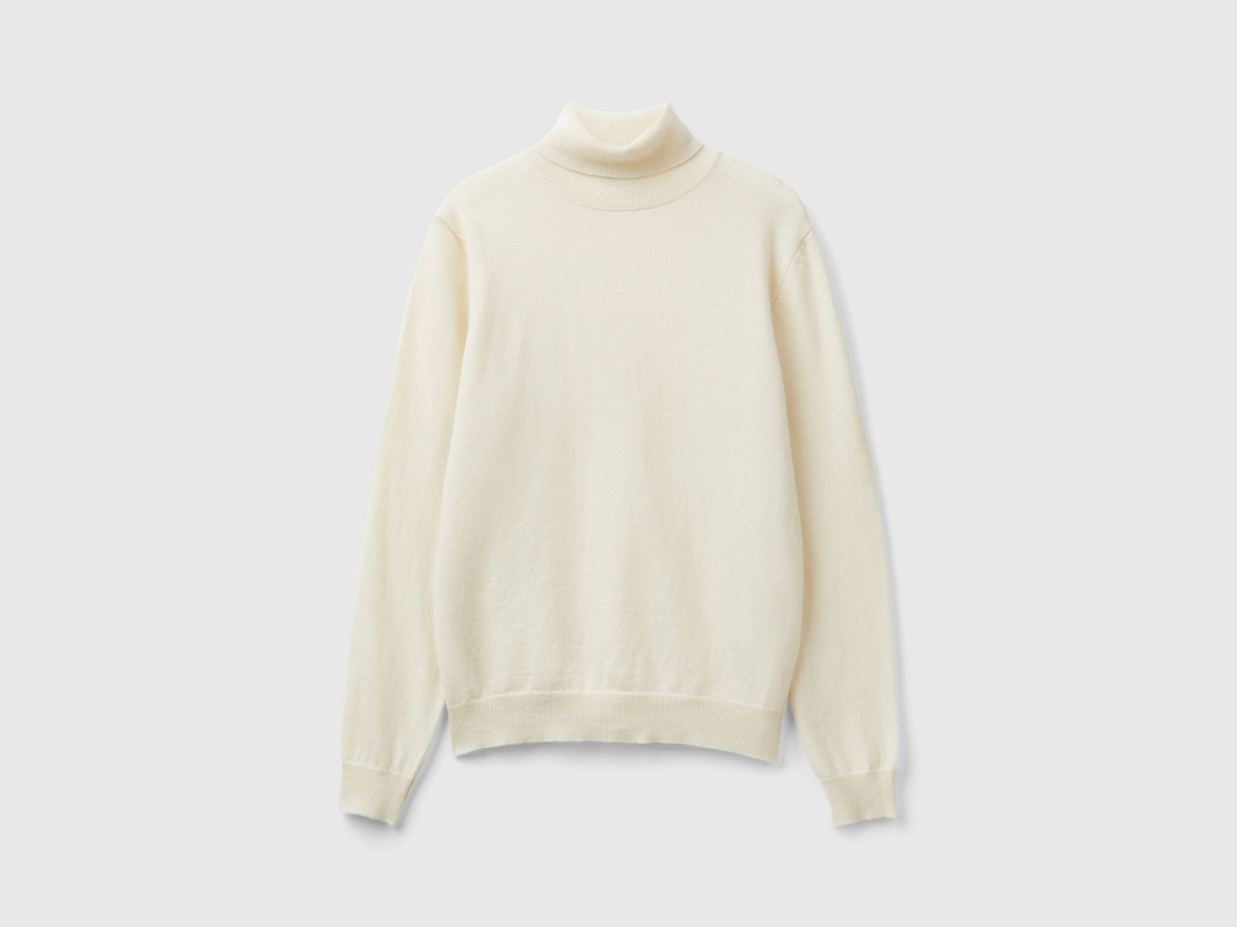 White wool turtleneck 2025