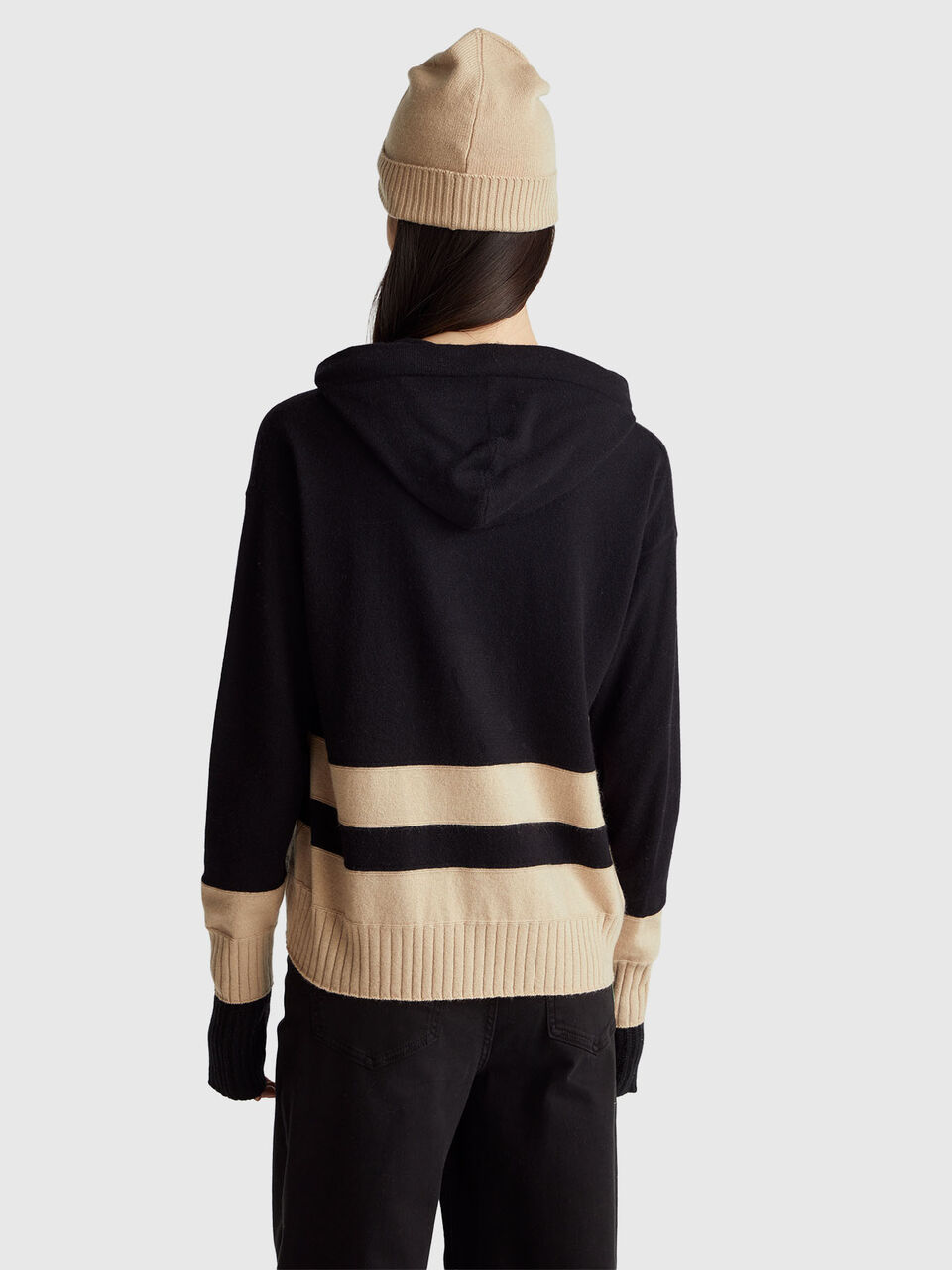 SWEATER W/HOOD Mujer image number null