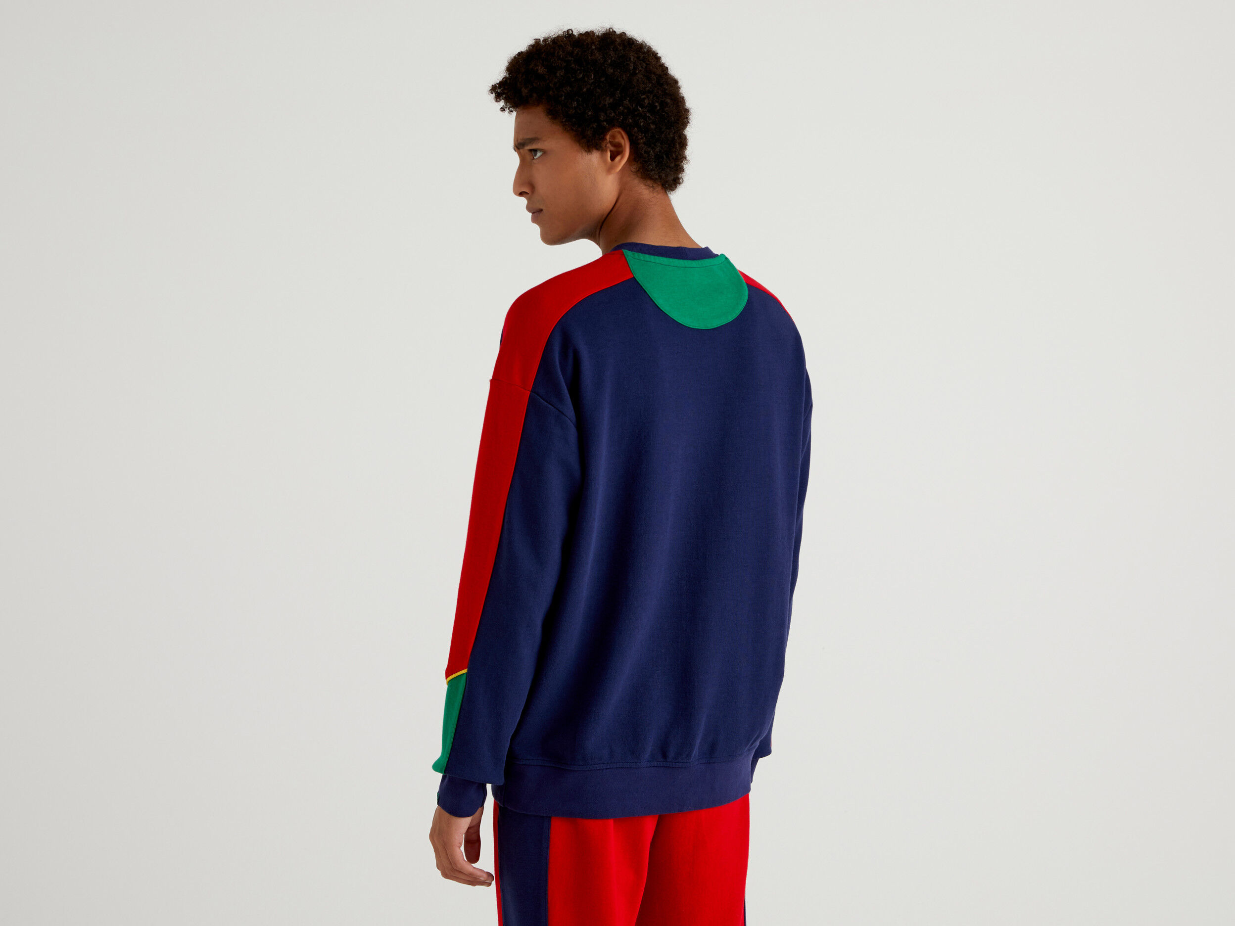 Sweatshirt with kangaroo pocket Dark Blue Benetton