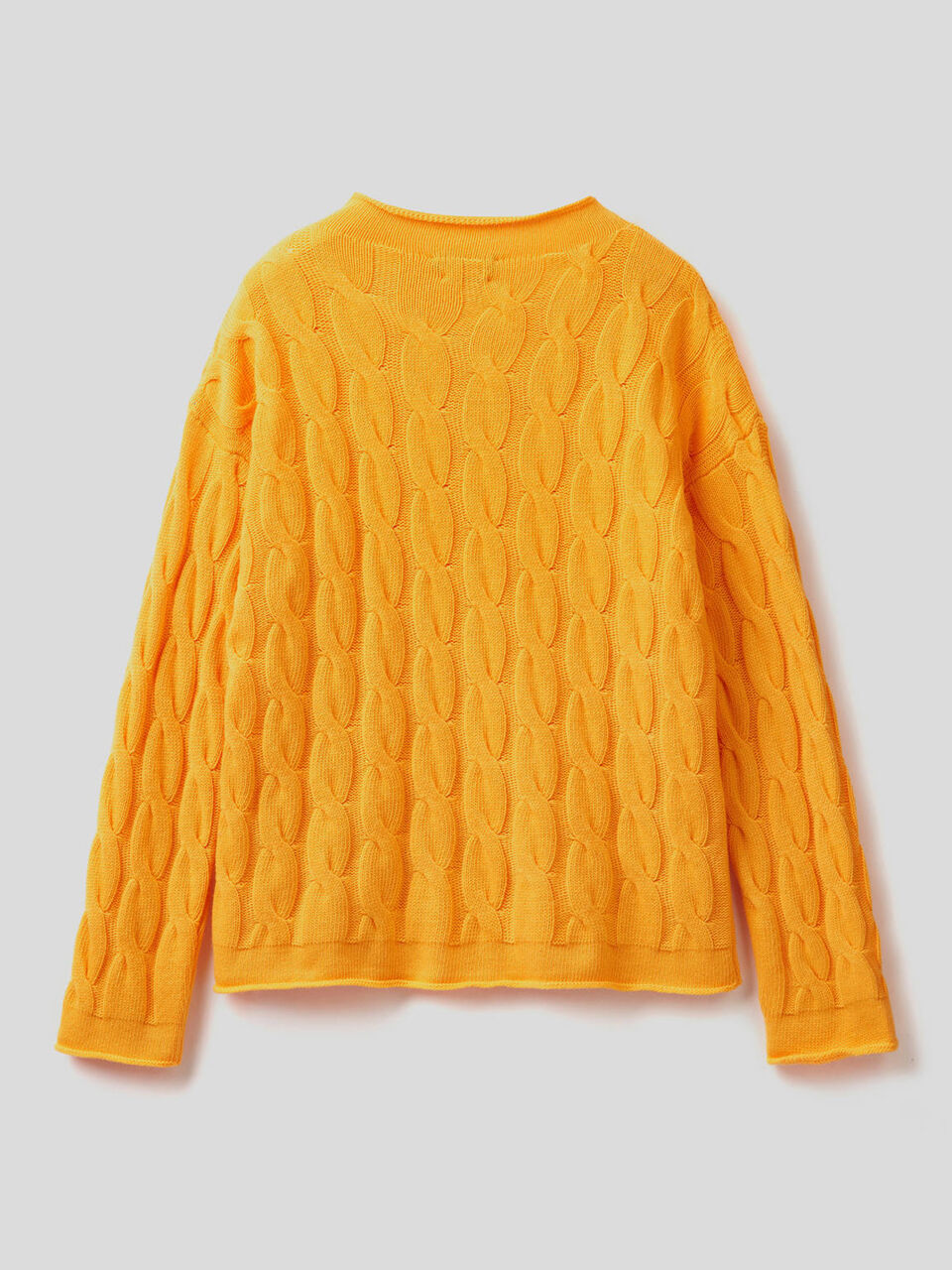 Cable knit sweater image number 2