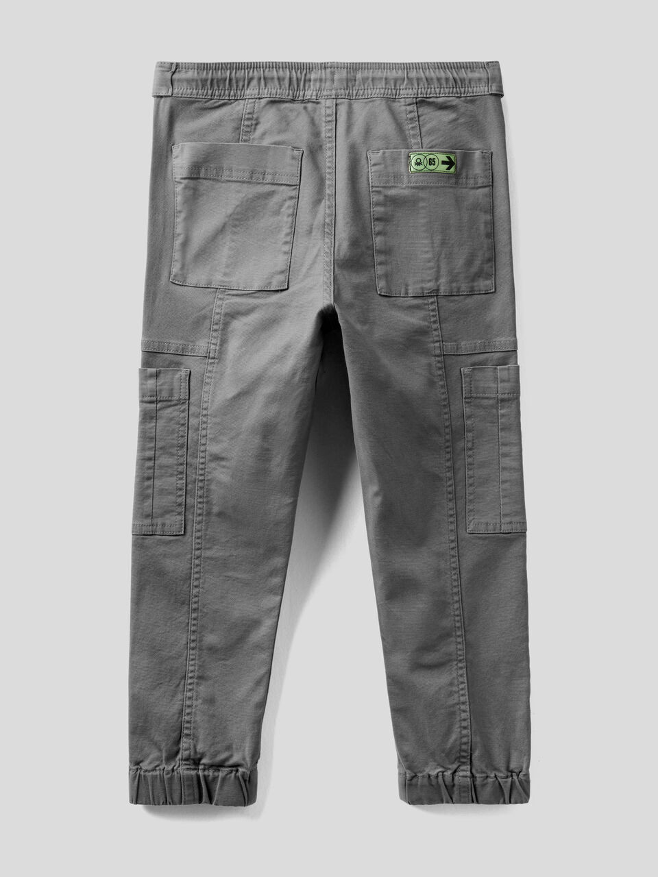 Pantalón cargo con cordón de ajuste image number 2