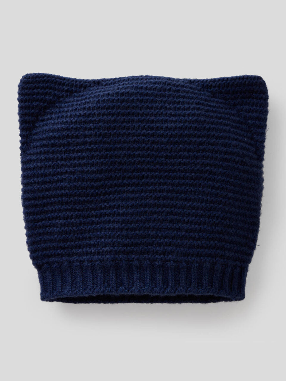 Gorro de tricot con orejitas image number 1