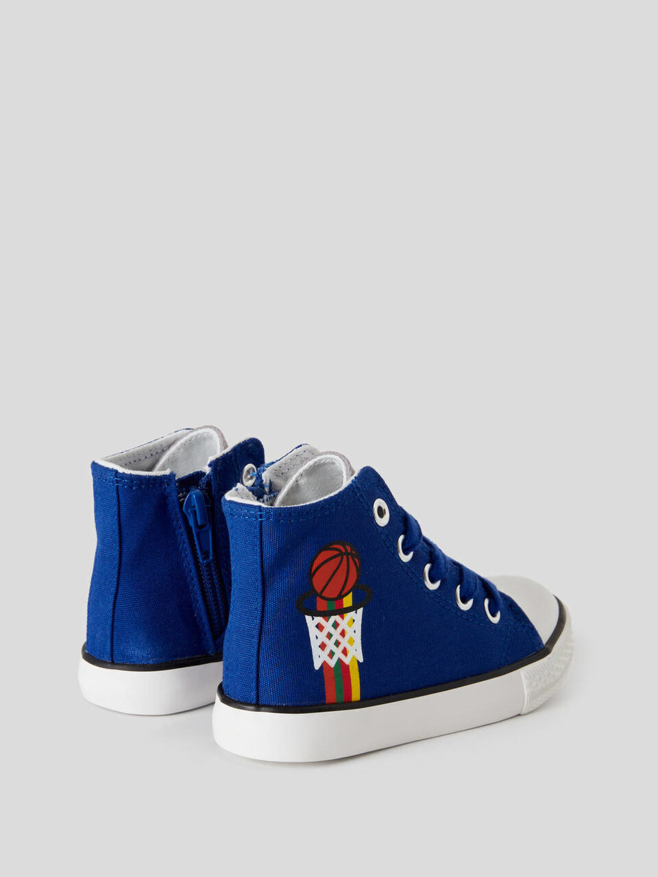 High-top sneakers with laces image number 2