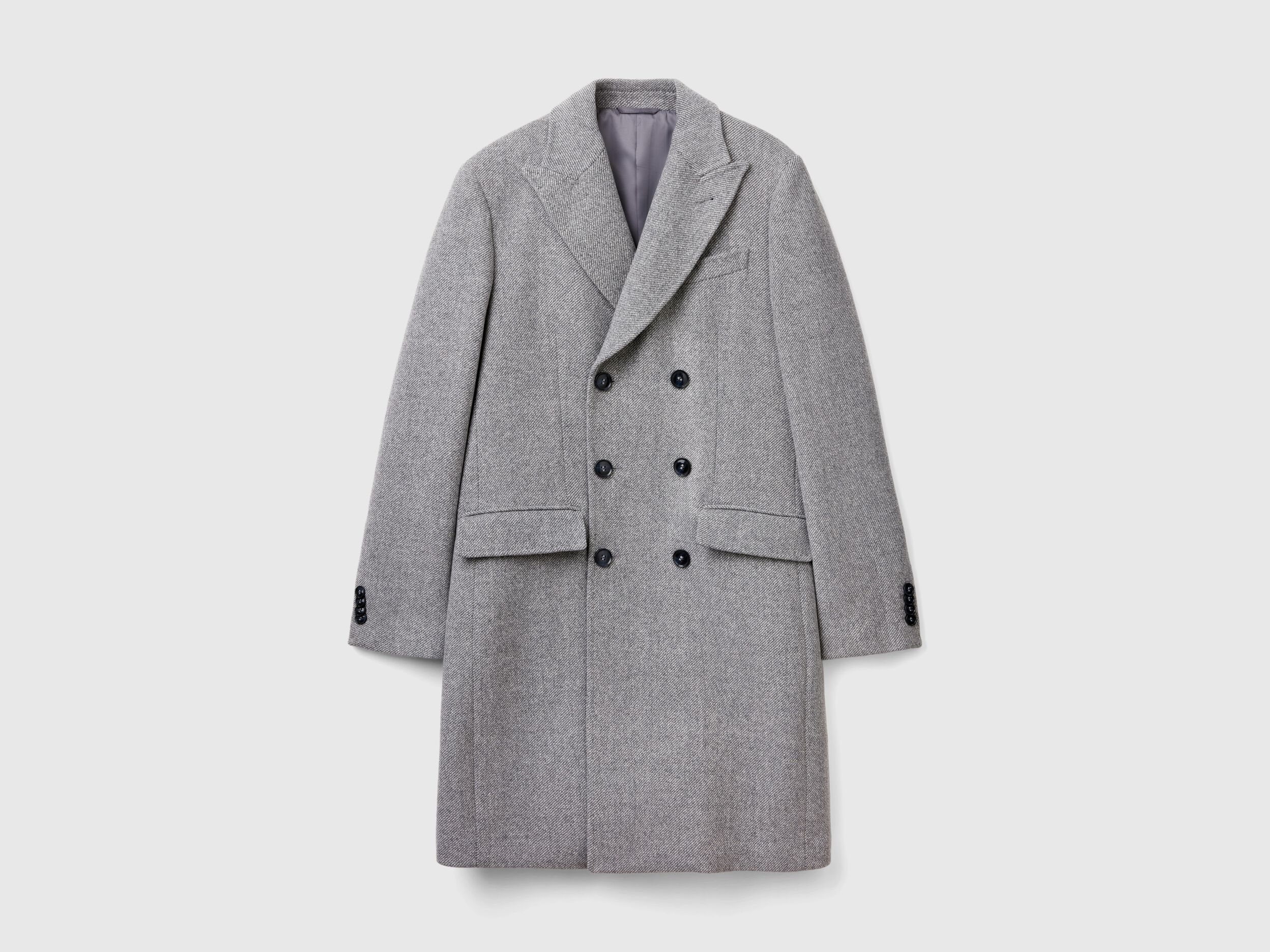 Benetton overcoat shop