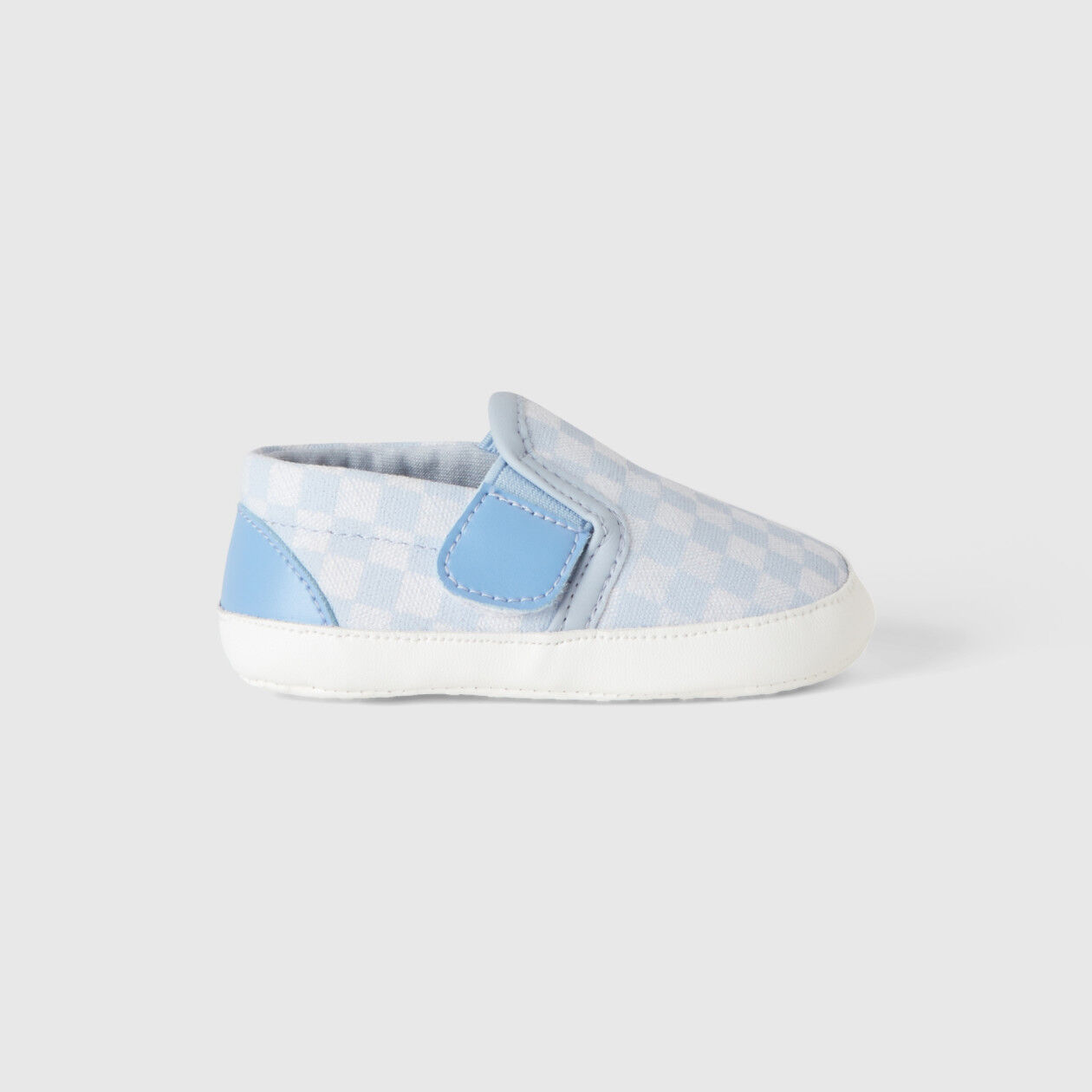 Ucb slip on sneakers discount
