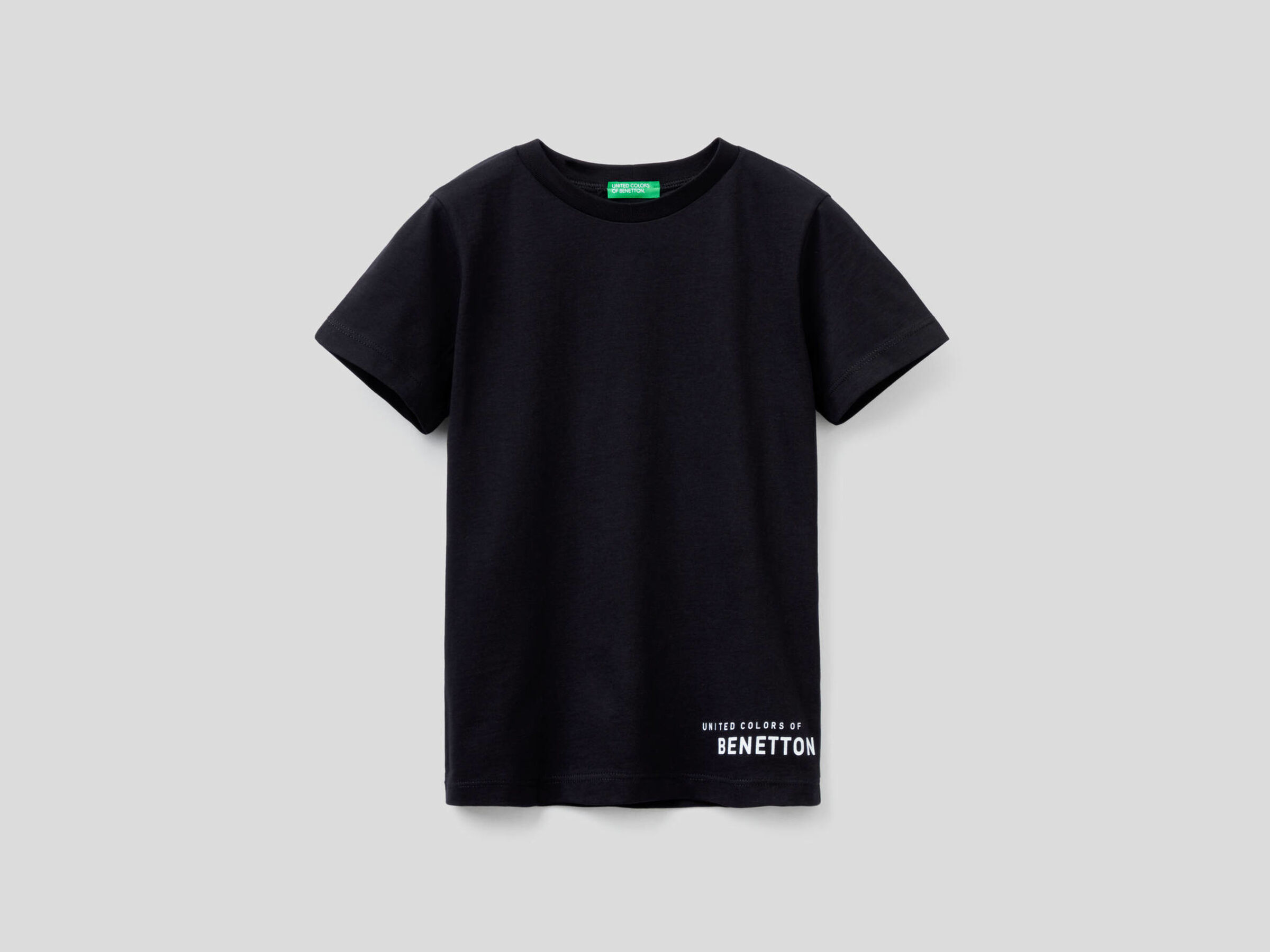 Basic t-shirt in organic cotton. image number null