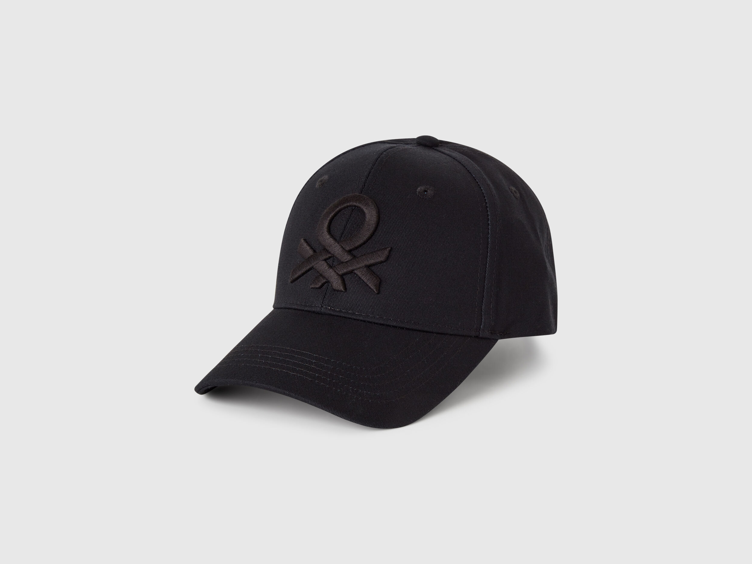 Baseball cap with embroidered logo - Black | Benetton