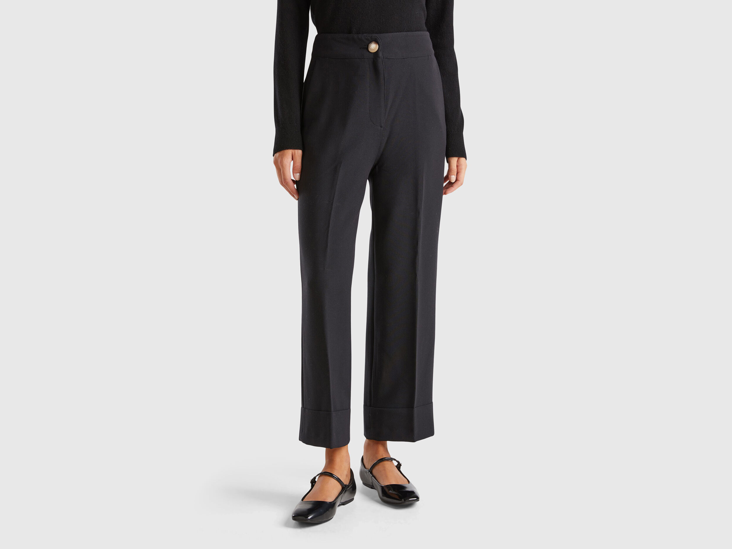 Base Pants (28E28OAU88-001-BLACK)