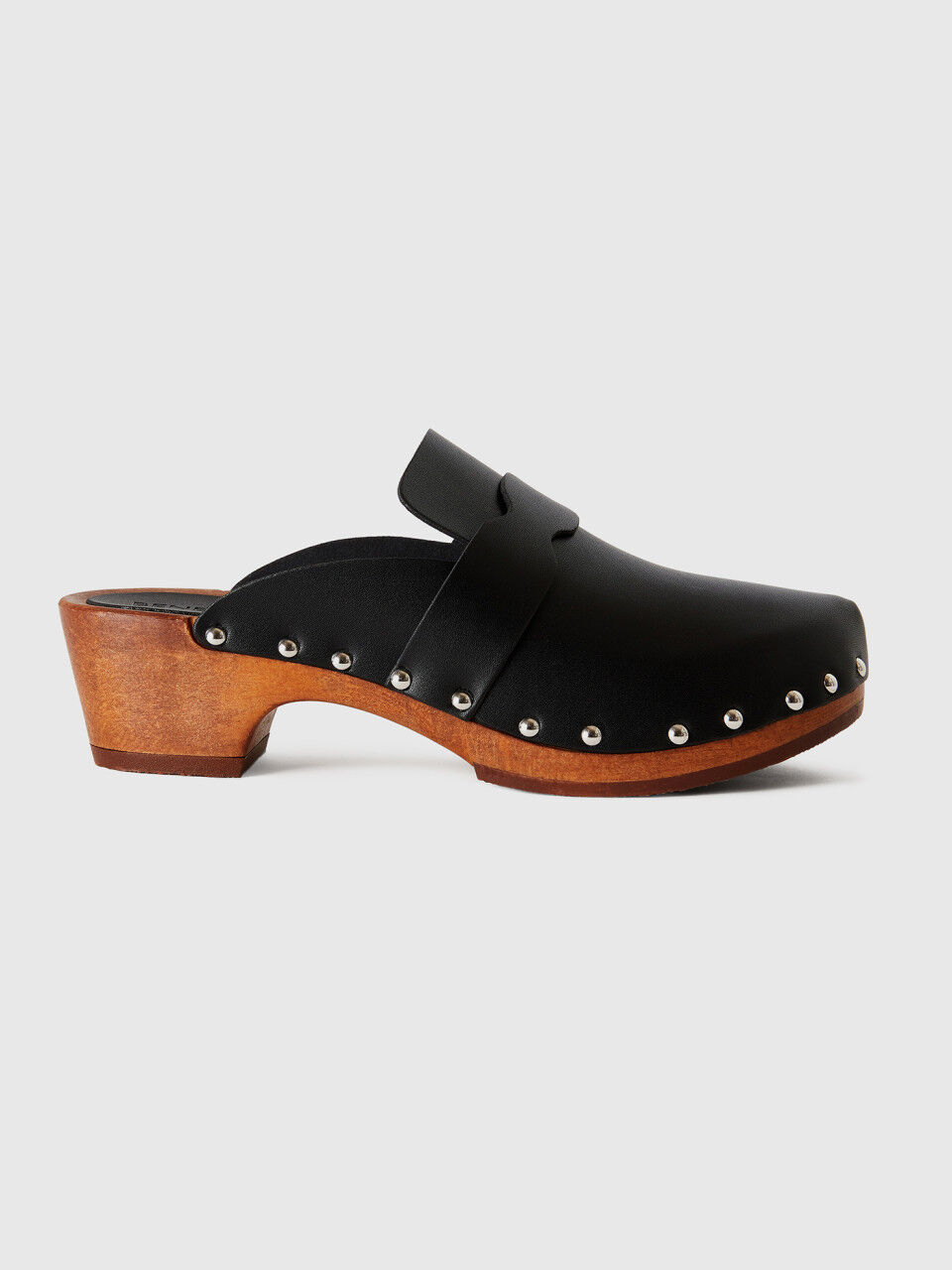 Women's black cheap clogs with heels