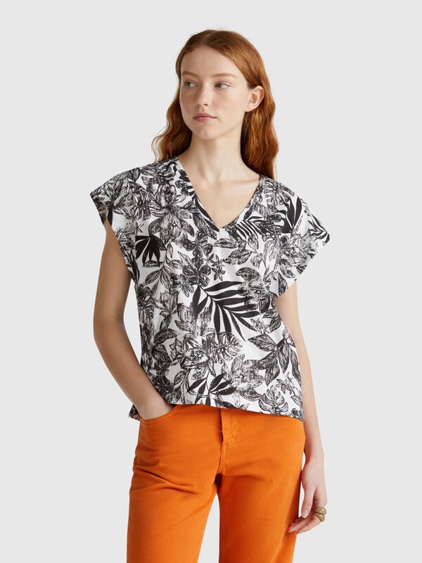Camiseta con estampado de flores Mujer