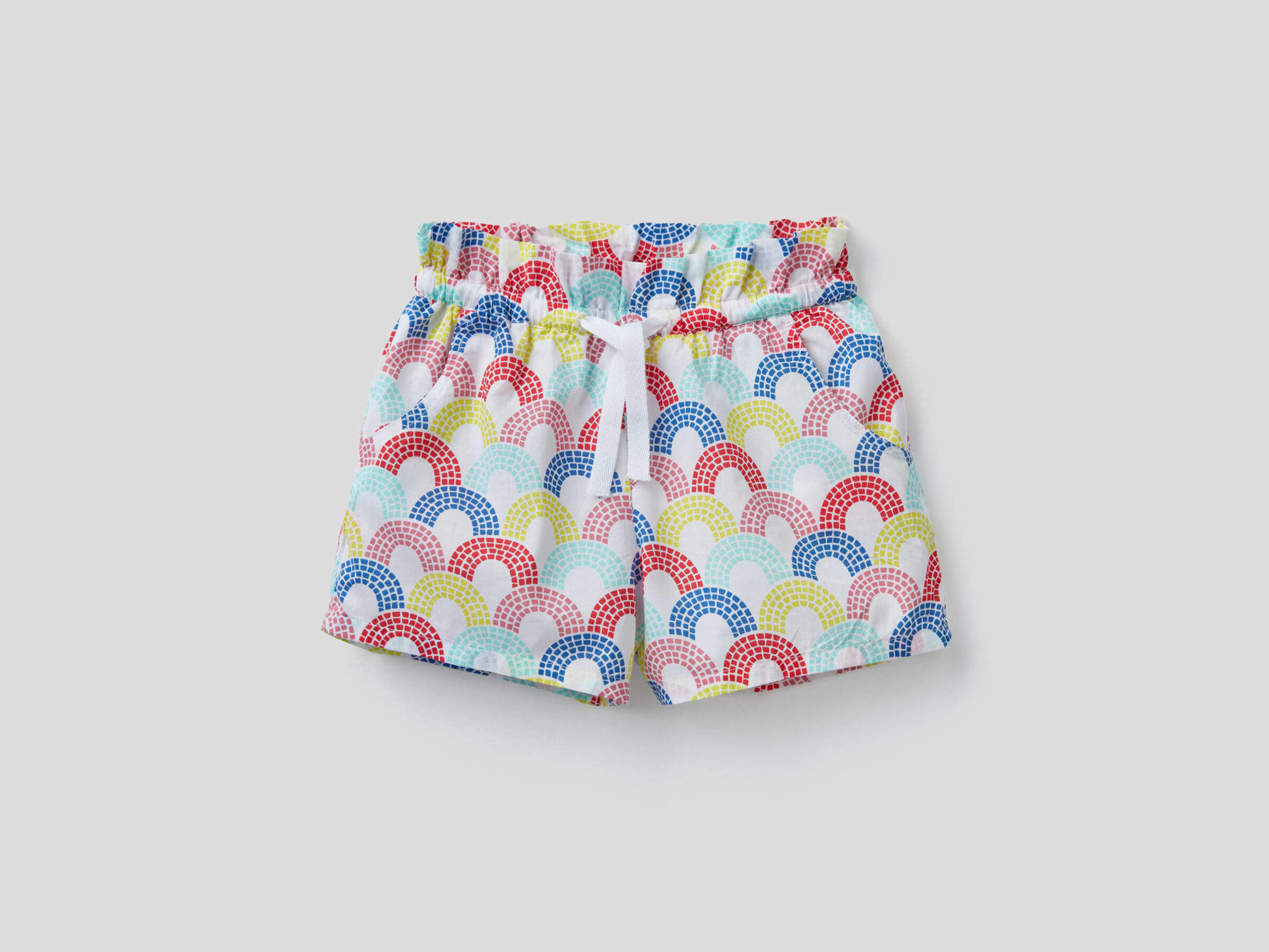 Patterned shorts in 100% cotton image number null