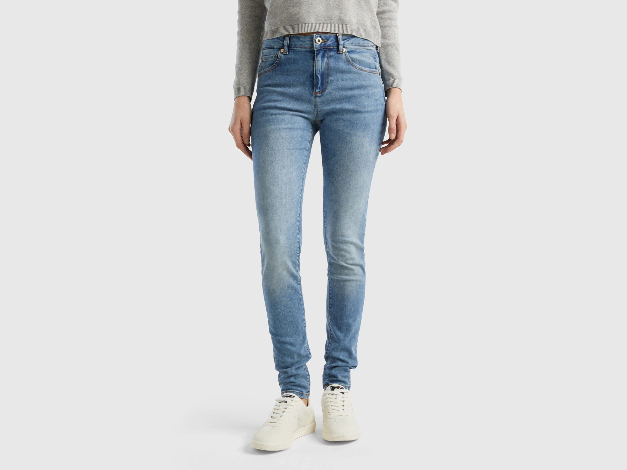 Benetton push deals up jeans