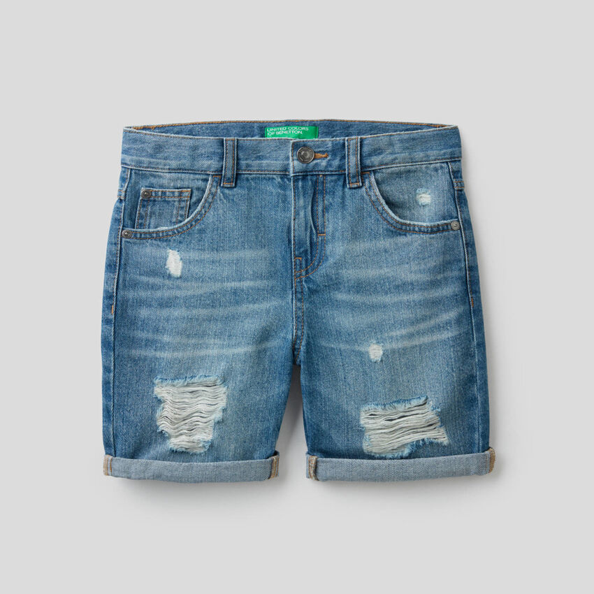 Worn look bermuda jeans