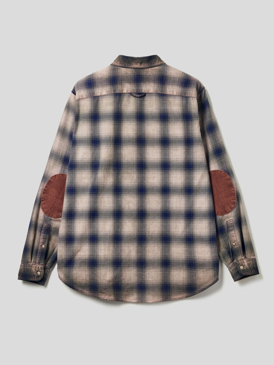 Camisa de cuadros con coderas image number 2