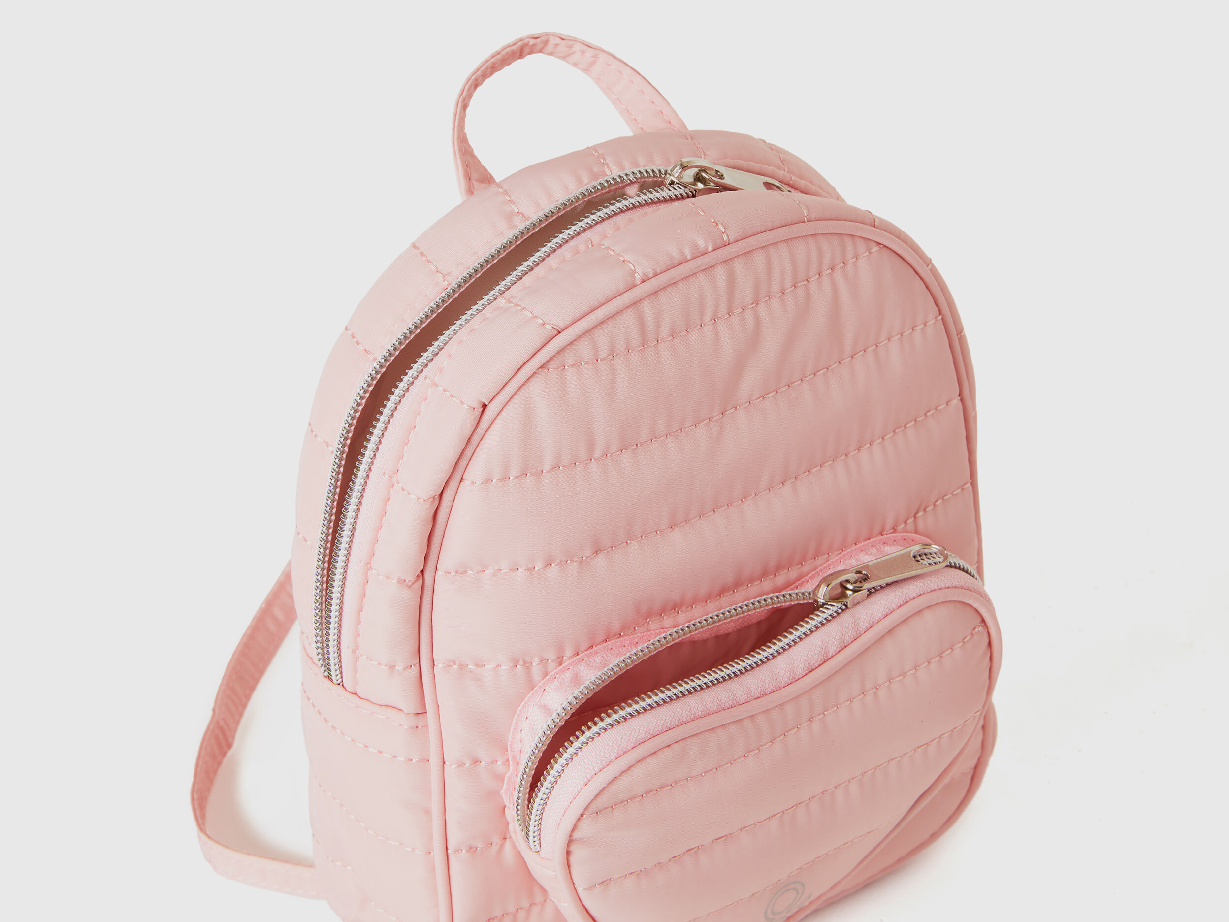 Mochila con bolsillo en forma de corazon Rosa Benetton