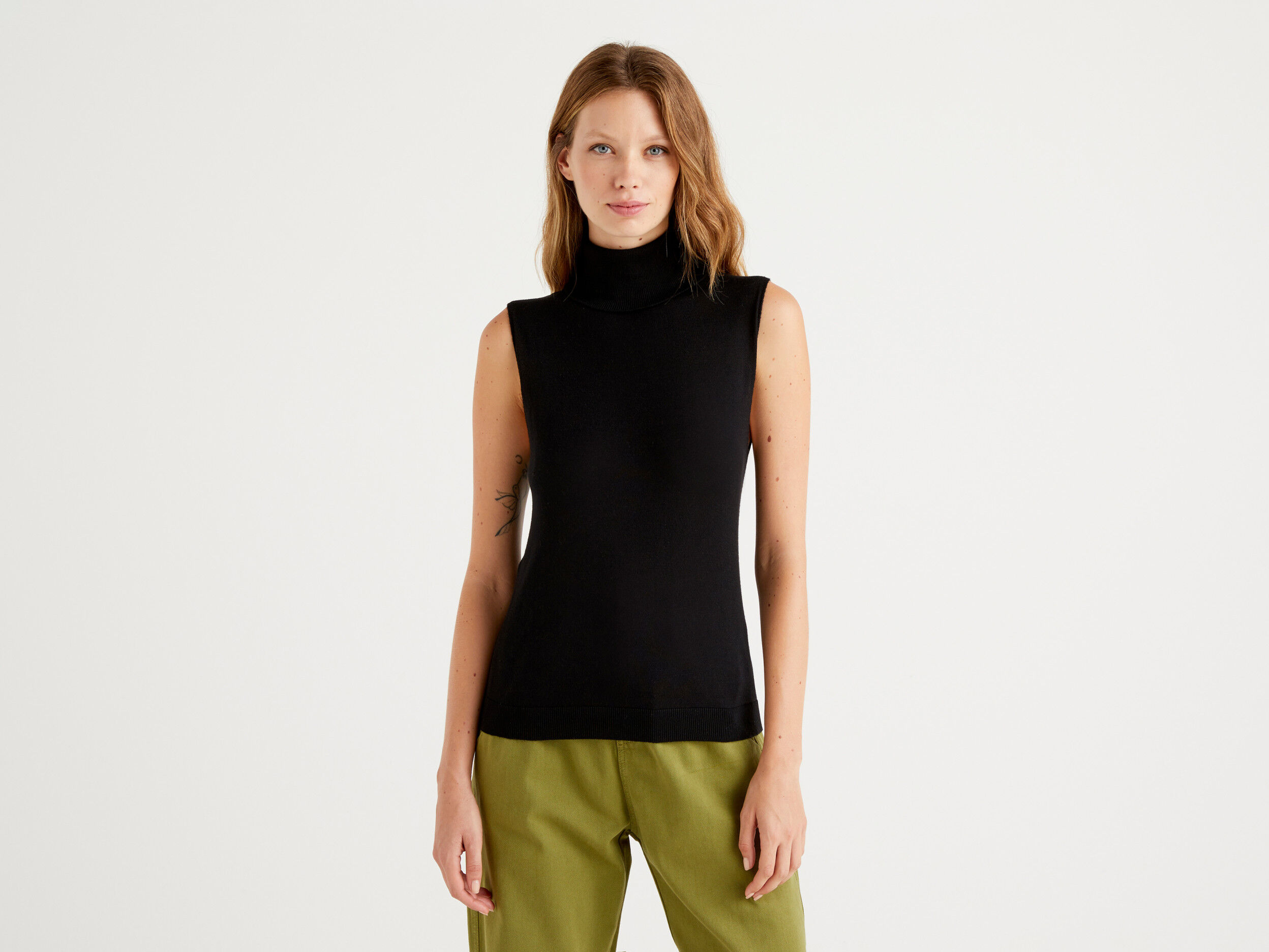 Sleeveless cashmere turtleneck outlet