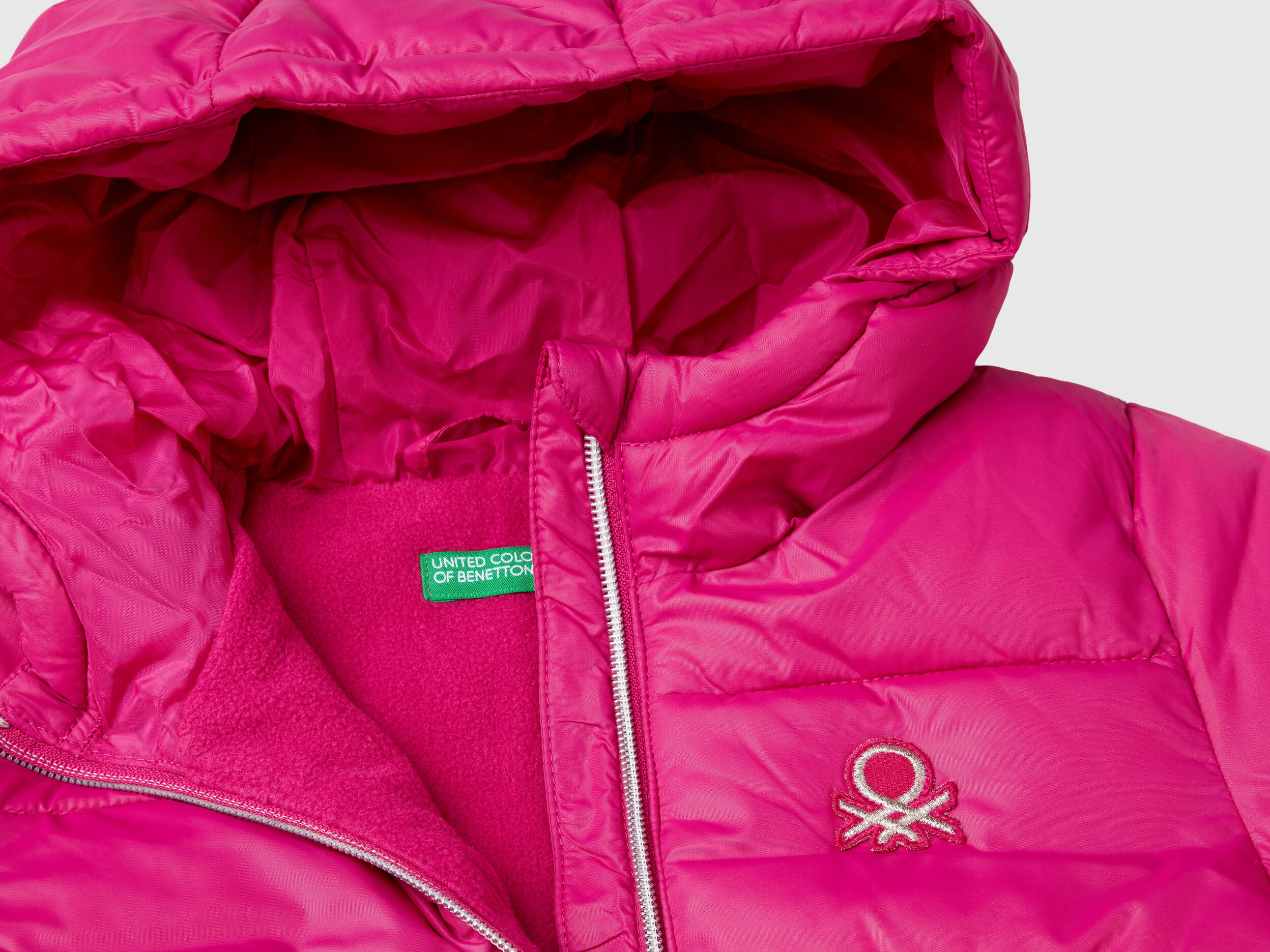 Nylon jacket with hood - Fuchsia | Benetton