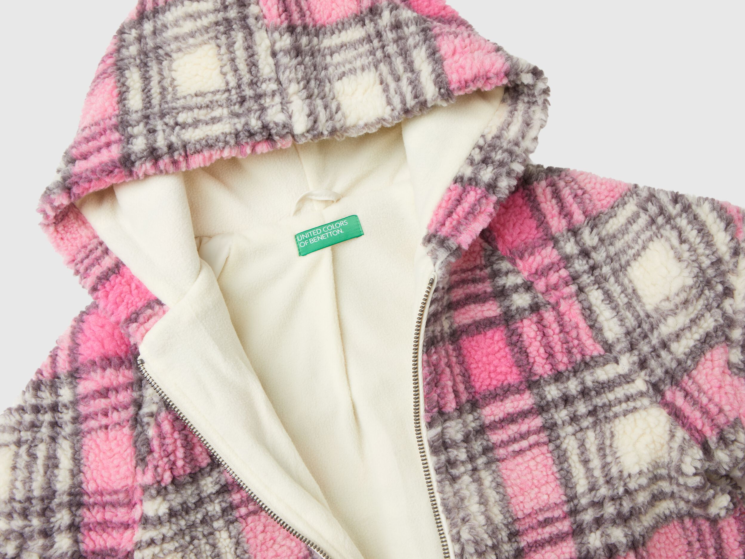 High collar puffer jacket in genuine recycled down - Soft Pink | Benetton