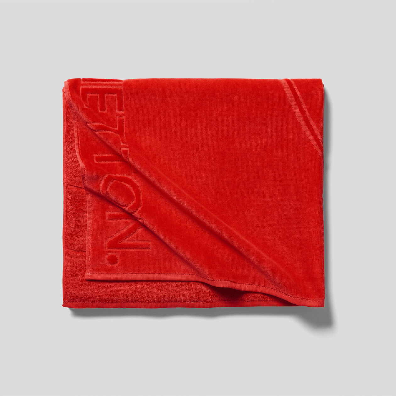 Benetton online beach towel