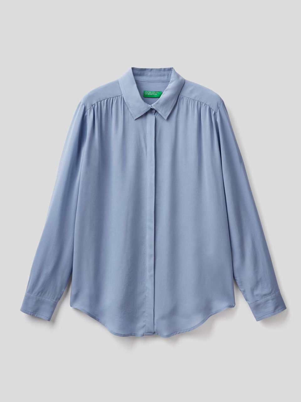 Flowy shirt with rouching image number null