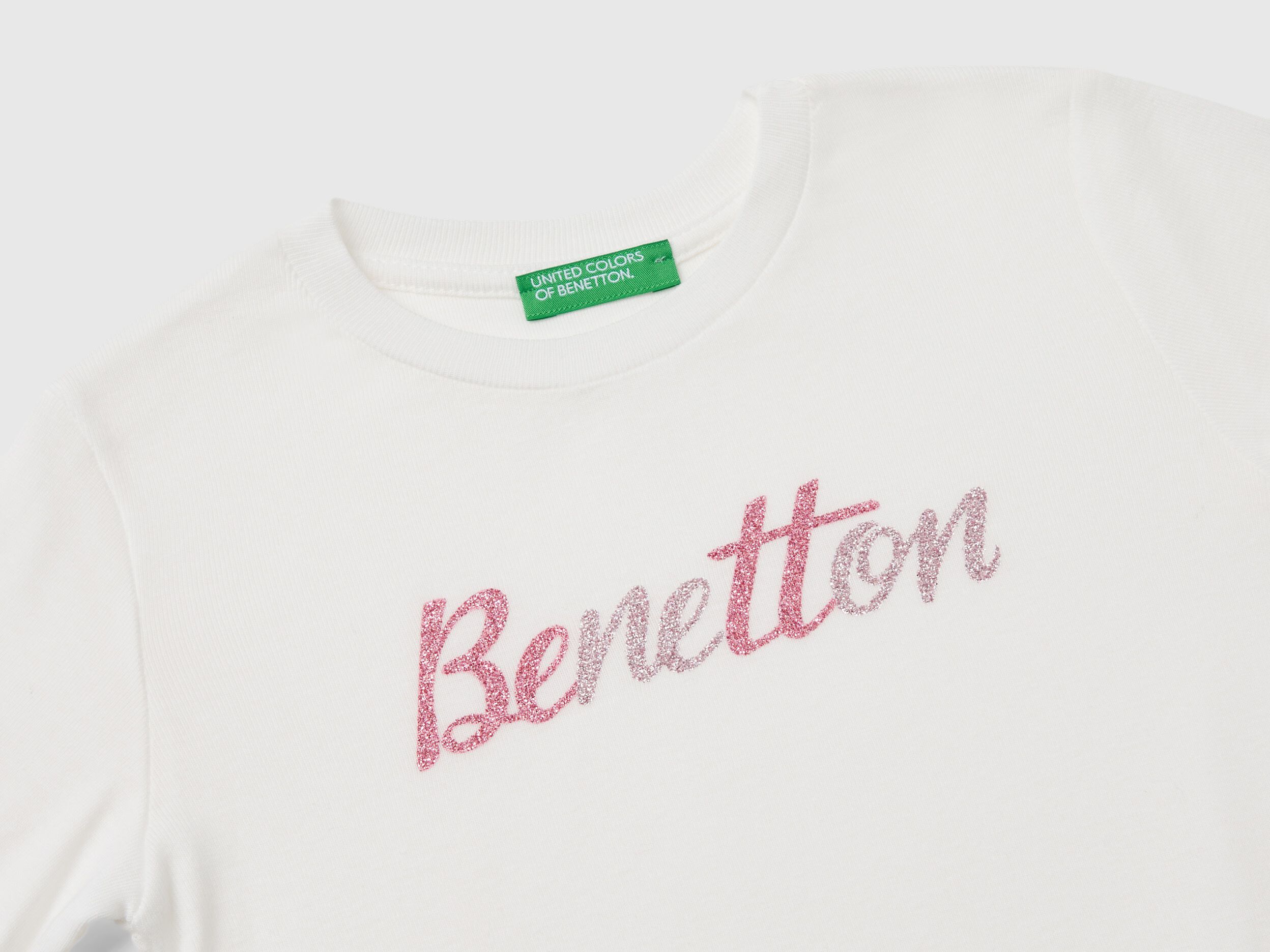 Benetton magliette deals