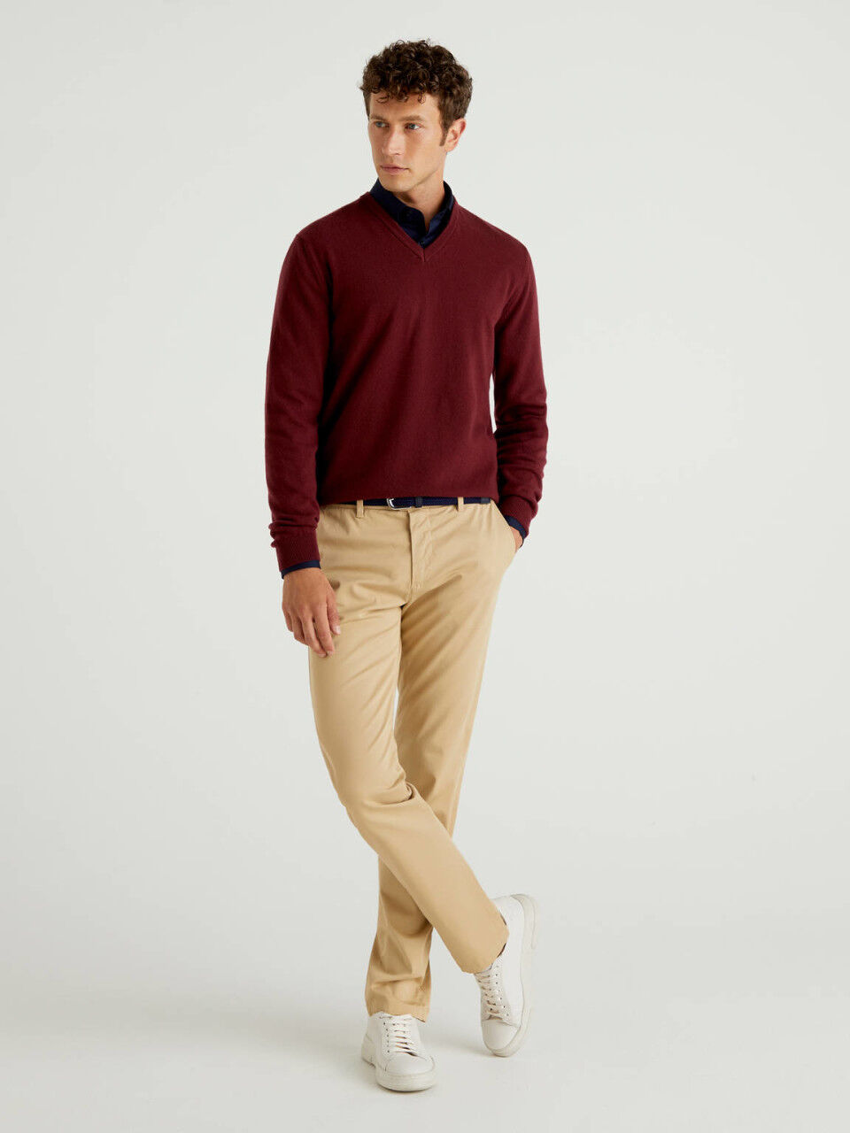 Maroon v online neck sweater mens