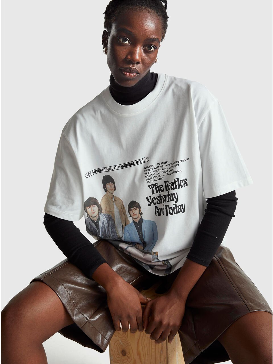 T-SHIRT image number null